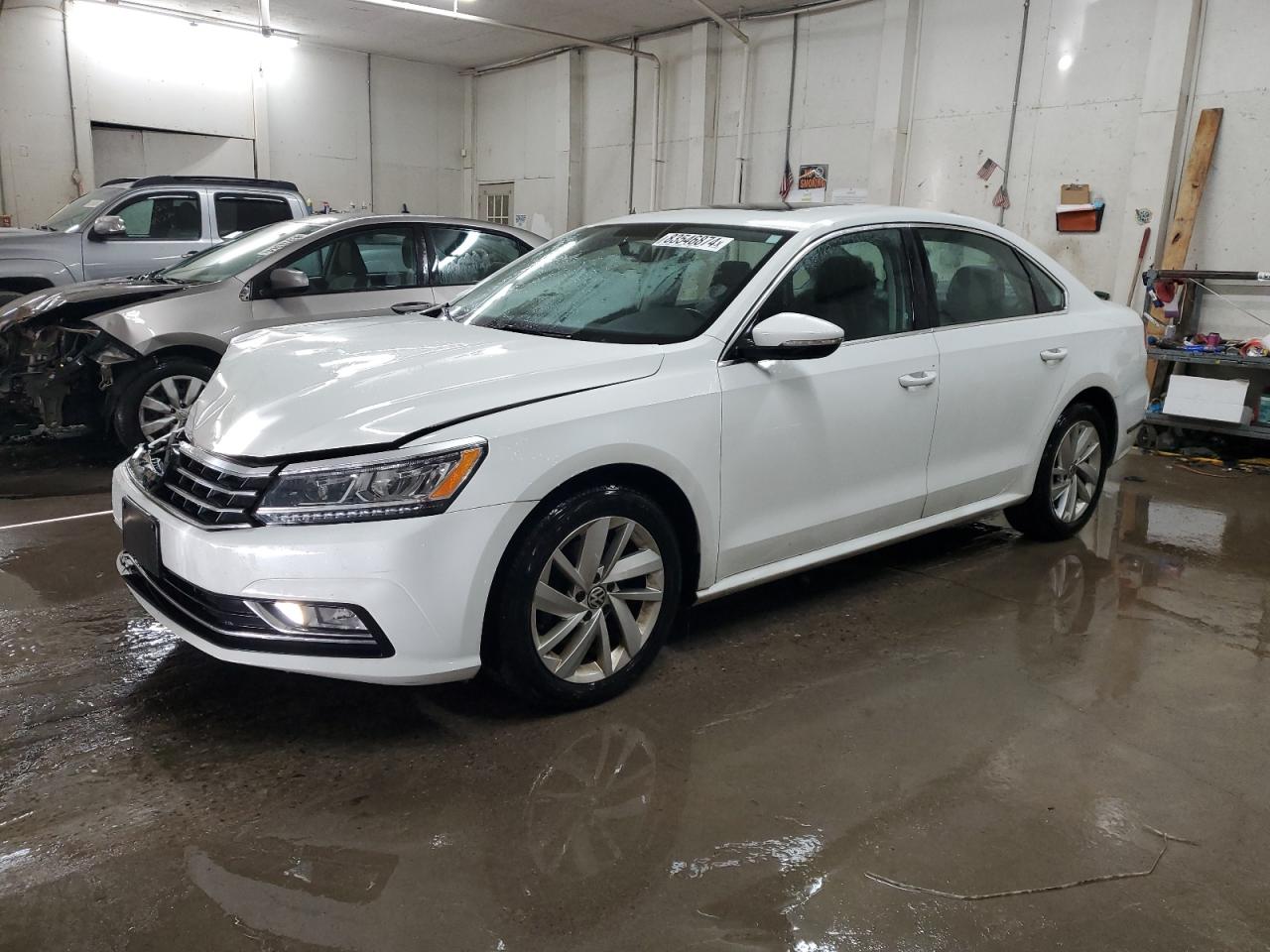 2018 Volkswagen Passat VIN 1VWBA7A39JC026696