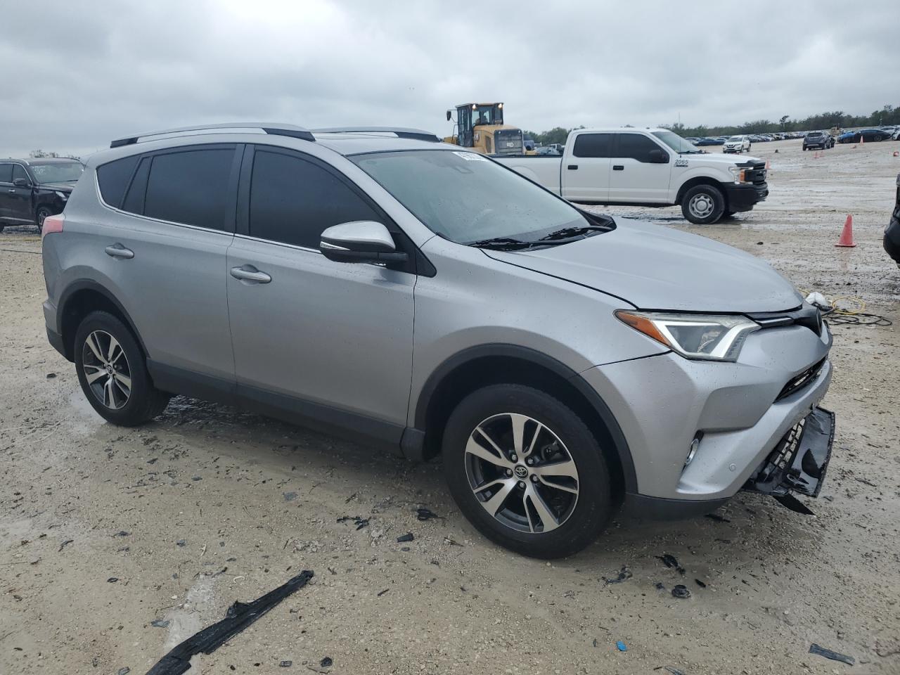 2018 Toyota RAV 4 VIN JTMWFREV0JJ166161 Copart auction photo, front end damage thumbnail 4