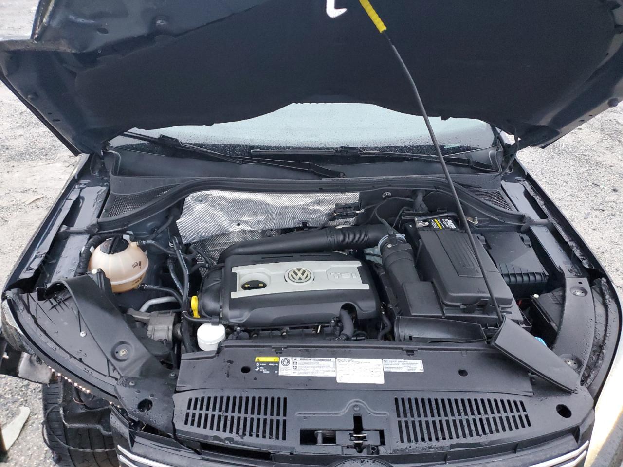 2016 Volkswagen Tiguan VIN WVGAV7AX7GW535579 Copart auction photo, front end damage thumbnail 12
