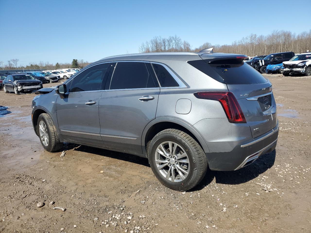 2022 Cadillac XT5 VIN 1GYKNDR44NZ138564 Copart auction photo, front end damage thumbnail 2