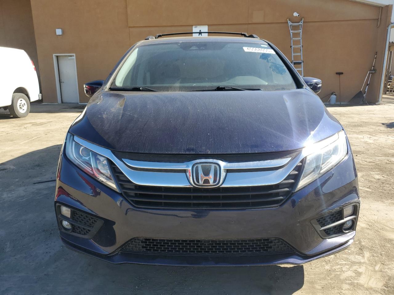2018 Honda Odyssey VIN 5FNRL6H77JB091998 Copart auction photo, minor dent/scratches damage thumbnail 5