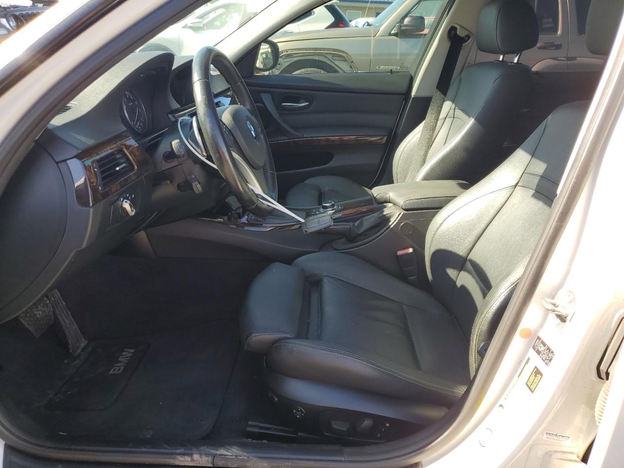 2011 BMW 3er VIN WBAPM5C51BE575590 Copart auction photo, minor dent/scratches damage thumbnail 7