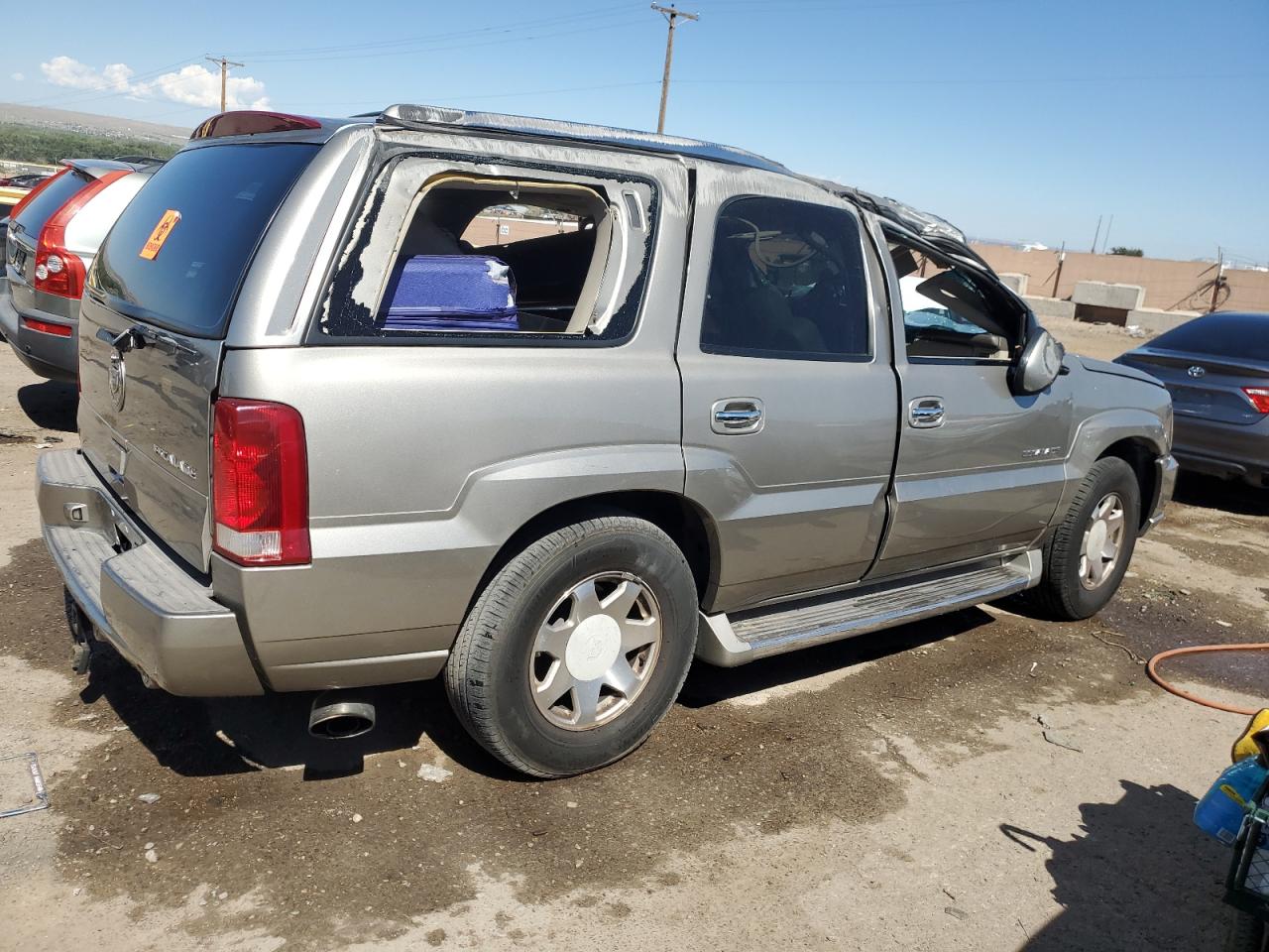 2002 Cadillac Escalade VIN 1GYEC63T52R311888 Copart auction photo, rollover damage thumbnail 3
