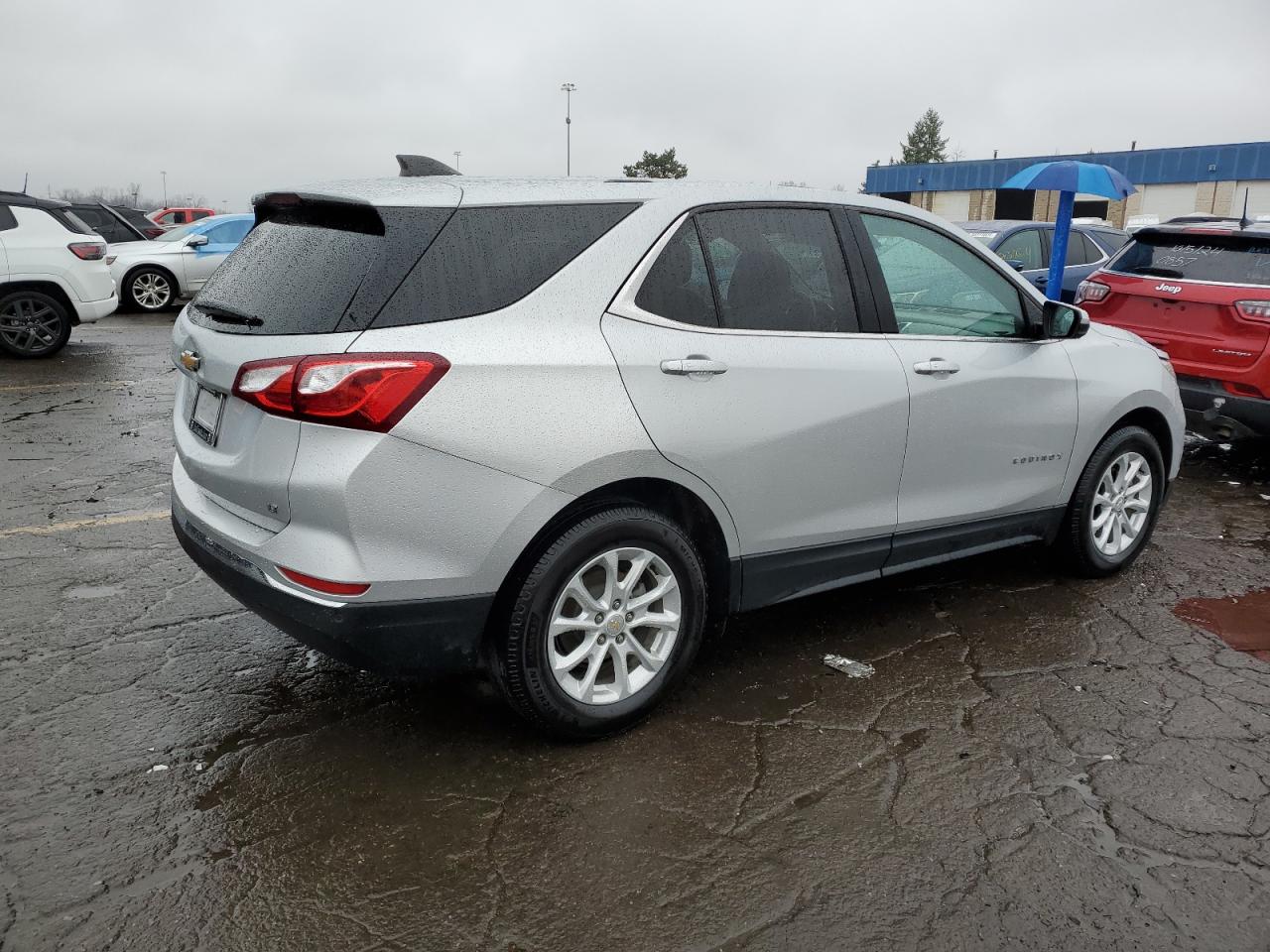 2019 Chevrolet Equinox VIN 2GNAXKEV5K6205489 Copart auction photo, front end damage thumbnail 3