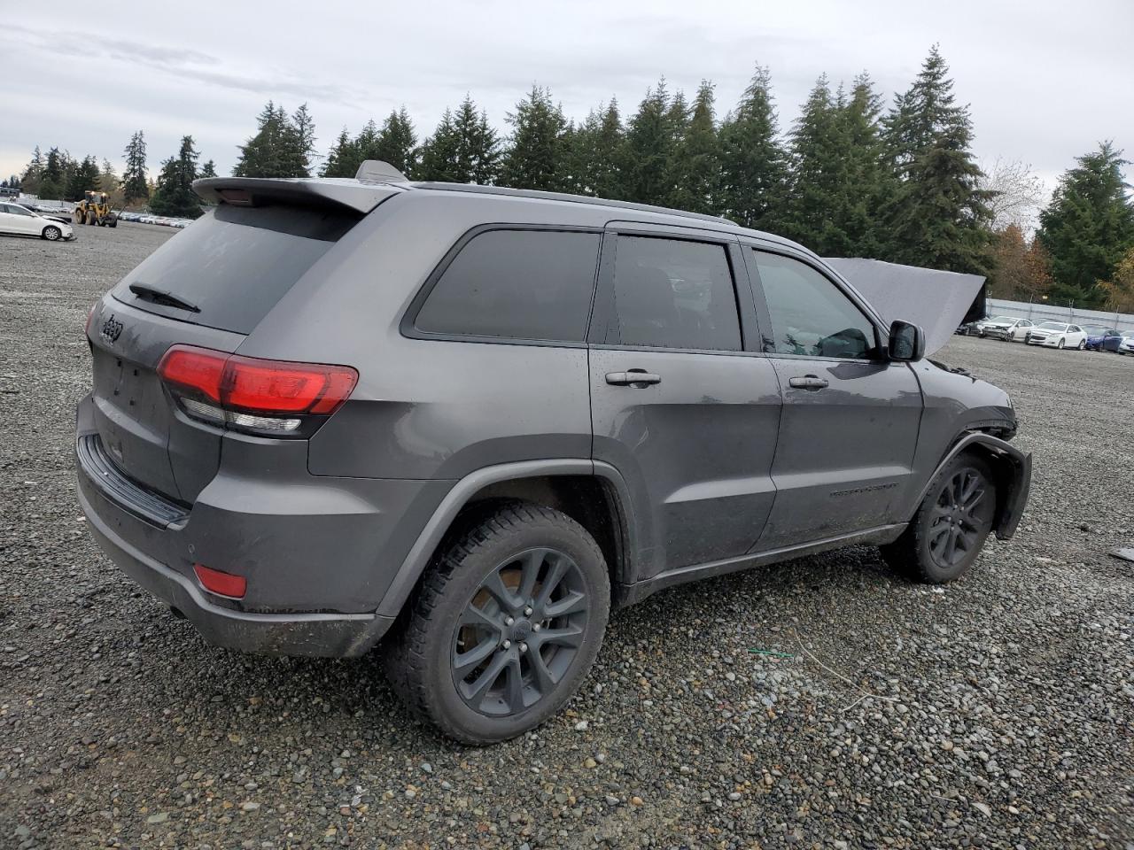 2018 Jeep Grand Cherokee VIN 1C4RJFAG0JC436639 Copart auction photo, front end damage thumbnail 3