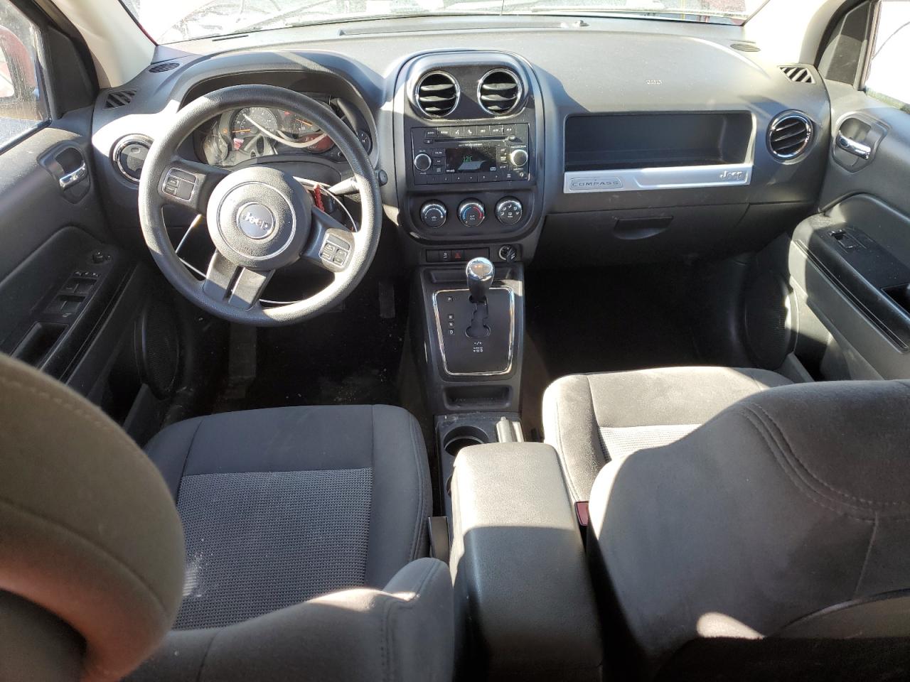 2016 Jeep Compass VIN 1C4NJDBB0GD753006 Copart auction photo, side / front end damage thumbnail 8