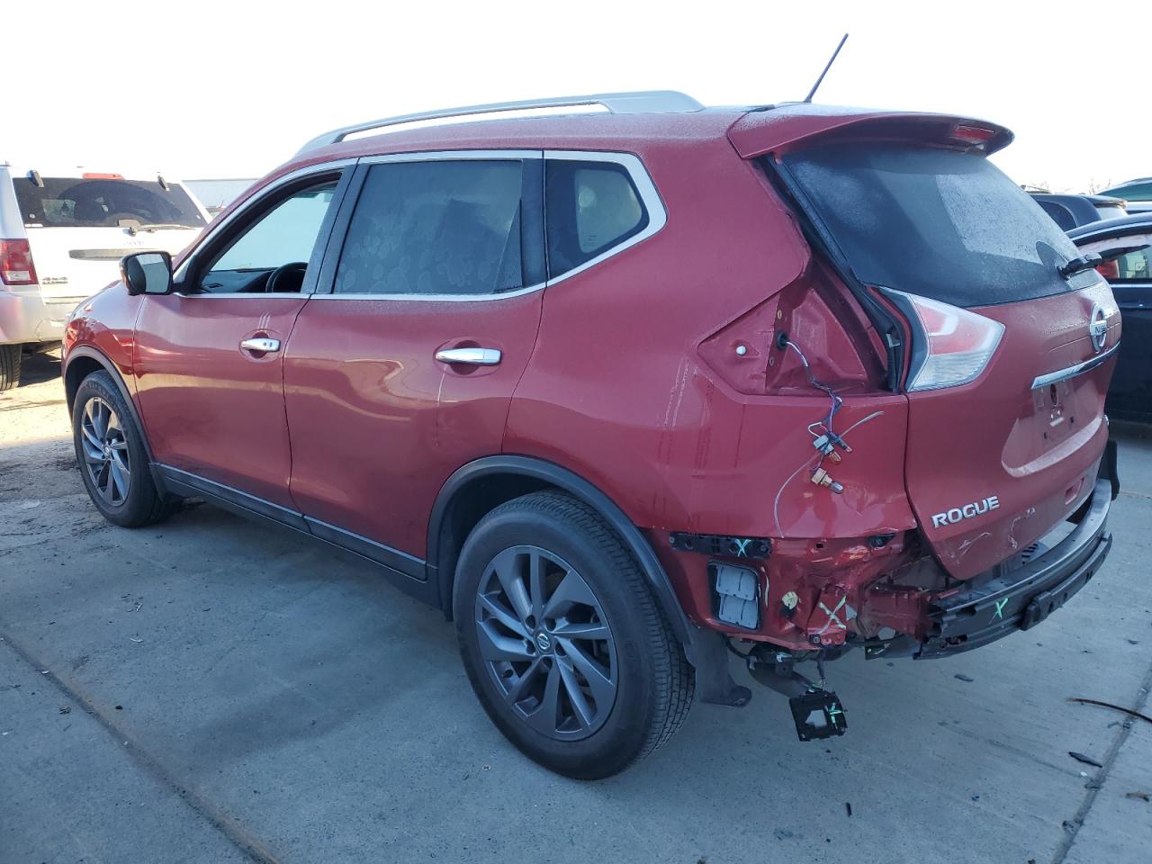2016 Nissan Rogue VIN 5N1AT2MT3GC868493 Copart auction photo, rear end / minor dent/scratches damage thumbnail 2