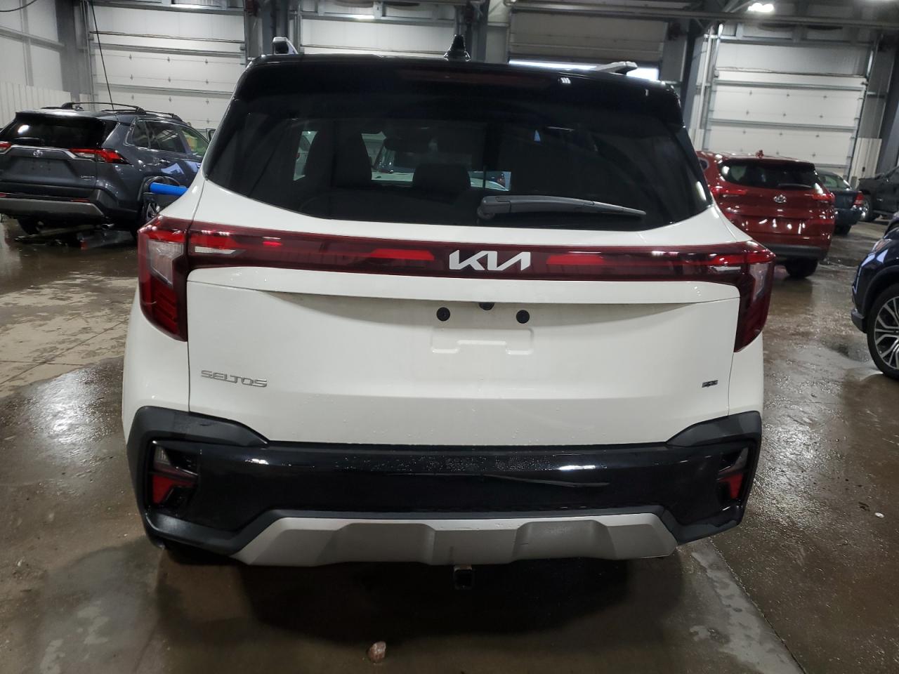 2024 KIA Seltos VIN KNDETCA77R7564730 Copart auction photo, front end damage thumbnail 6