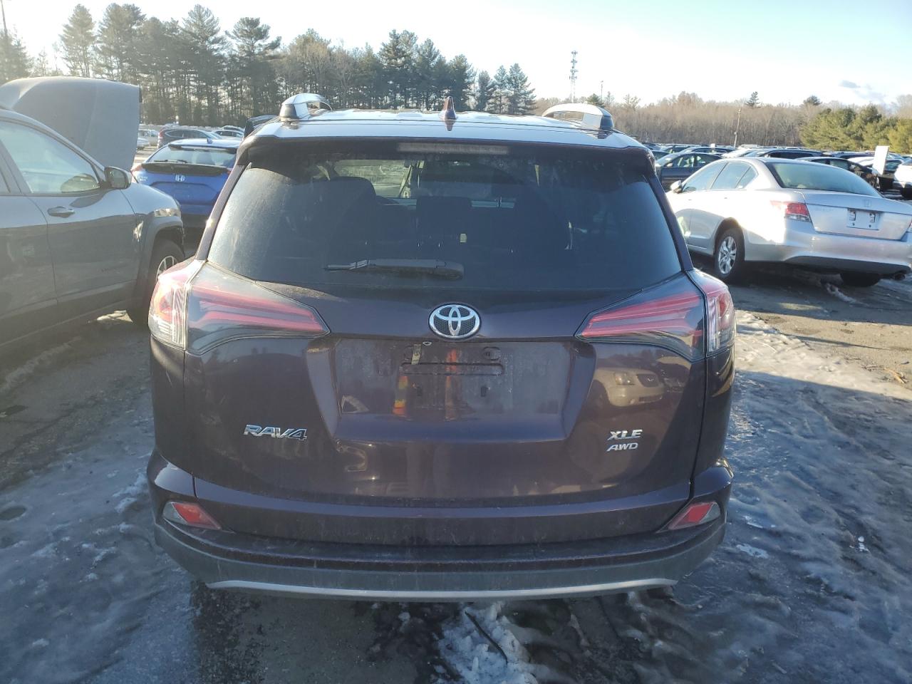 2017 Toyota RAV 4 VIN 2T3RFREV4HW655333 Copart auction photo, side / minor dent/scratches damage thumbnail 6