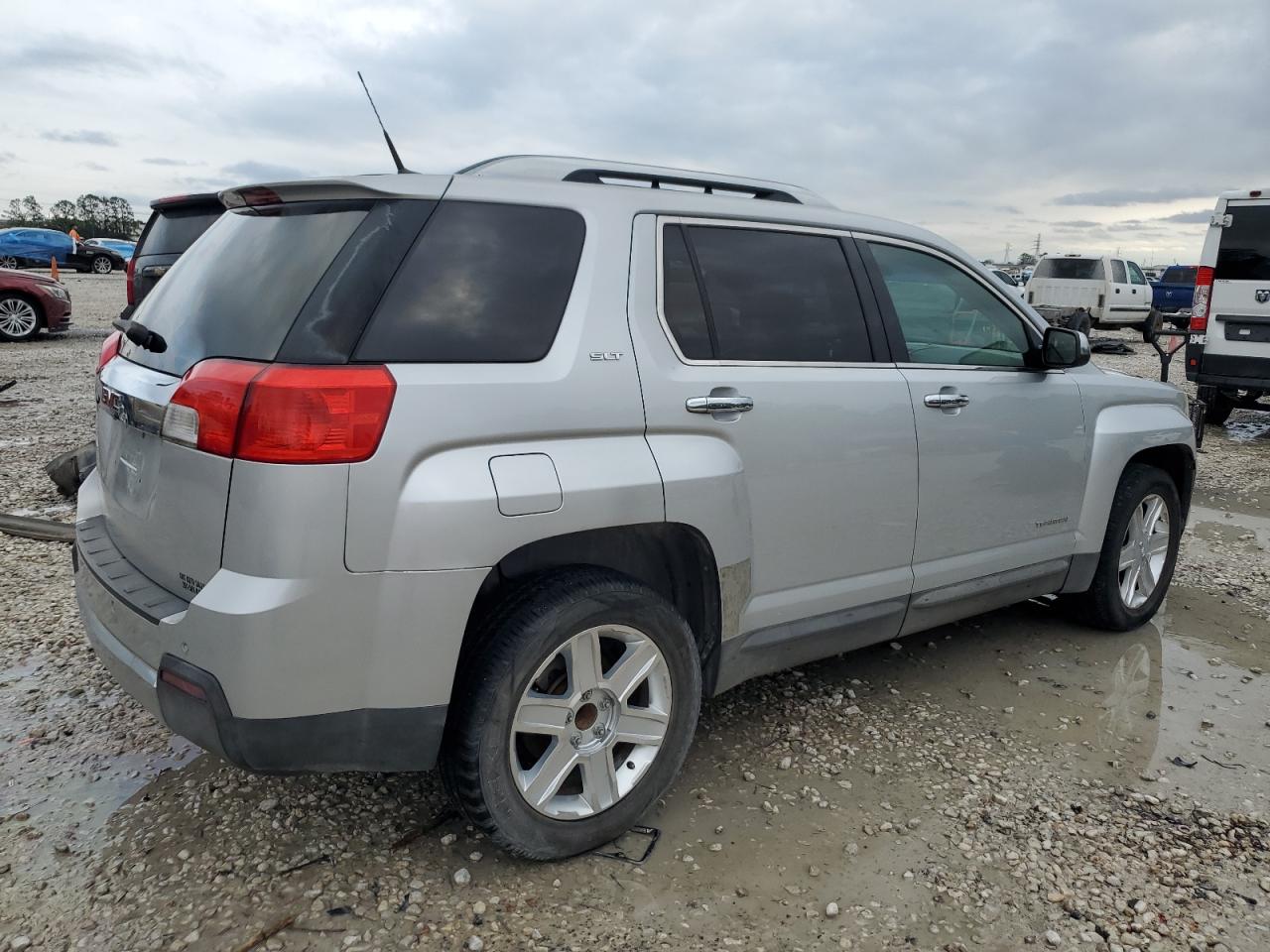 2010 GMC Terrain VIN 2CTFLHEY3A6277334 Copart auction photo, front end damage thumbnail 3