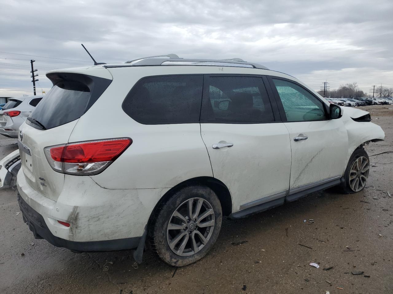 2016 Nissan Pathfinder VIN 5N1AR2MMXGC654303 Copart auction photo, front end / undercarriage damage thumbnail 3