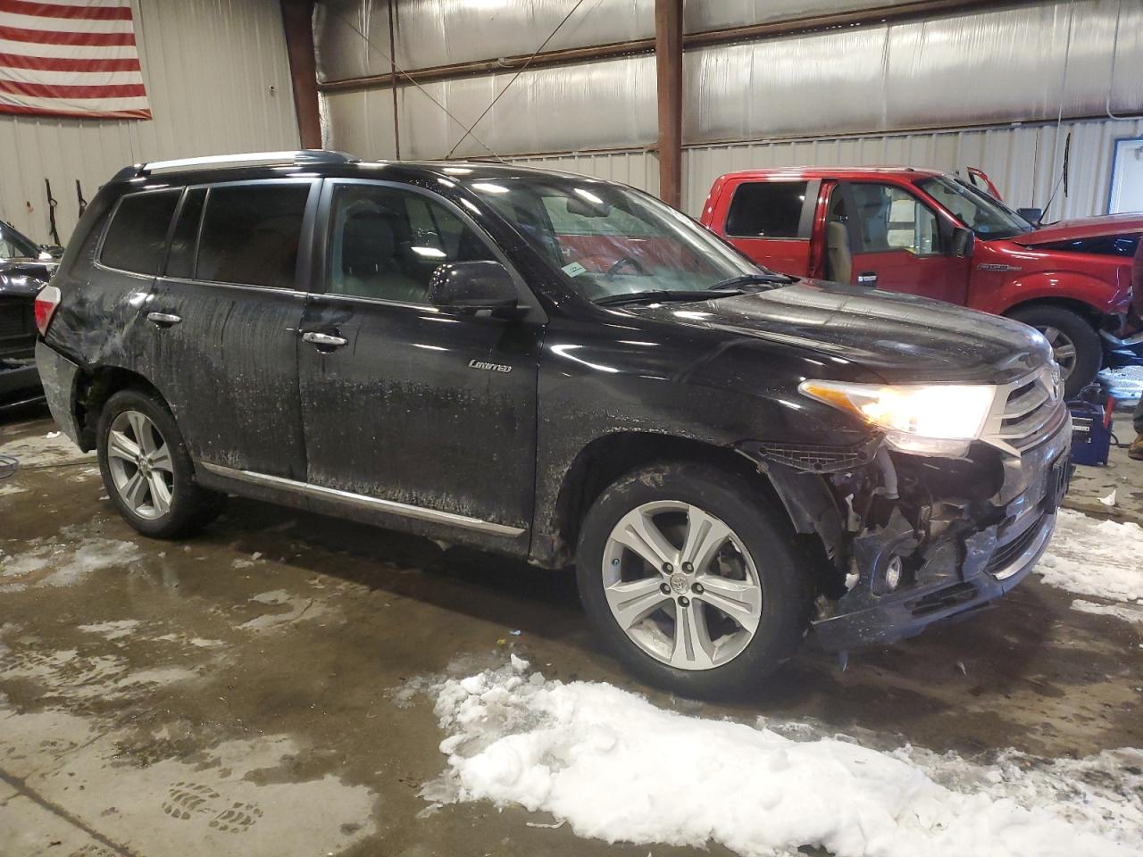 2013 Toyota Highlander VIN 5TDDK3EH2DS249950 Copart auction photo, front end / rear end damage thumbnail 4