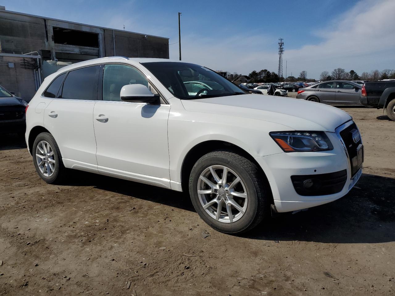 2010 Audi Q5 VIN WA1LKAFP7AA042740 Copart auction photo, front end damage thumbnail 4