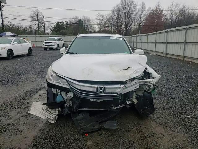 2017 Honda Accord VIN 1HGCR2F81HA086339 Copart auction photo, front end damage thumbnail 11