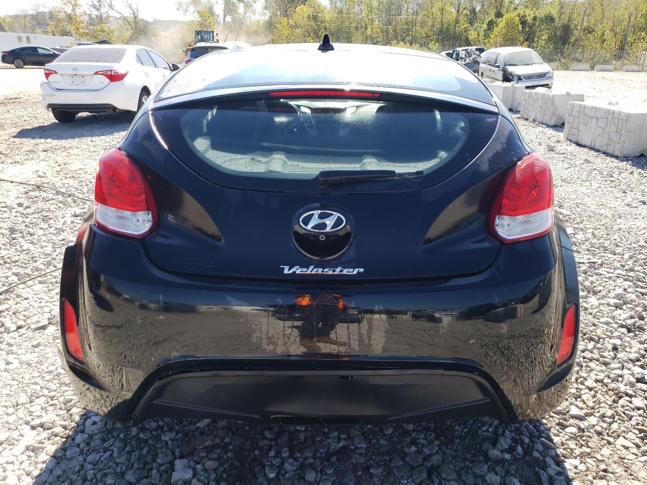 2017 Hyundai Veloster VIN KMHTC6AD4HU318275 Copart auction photo, side damage thumbnail 6