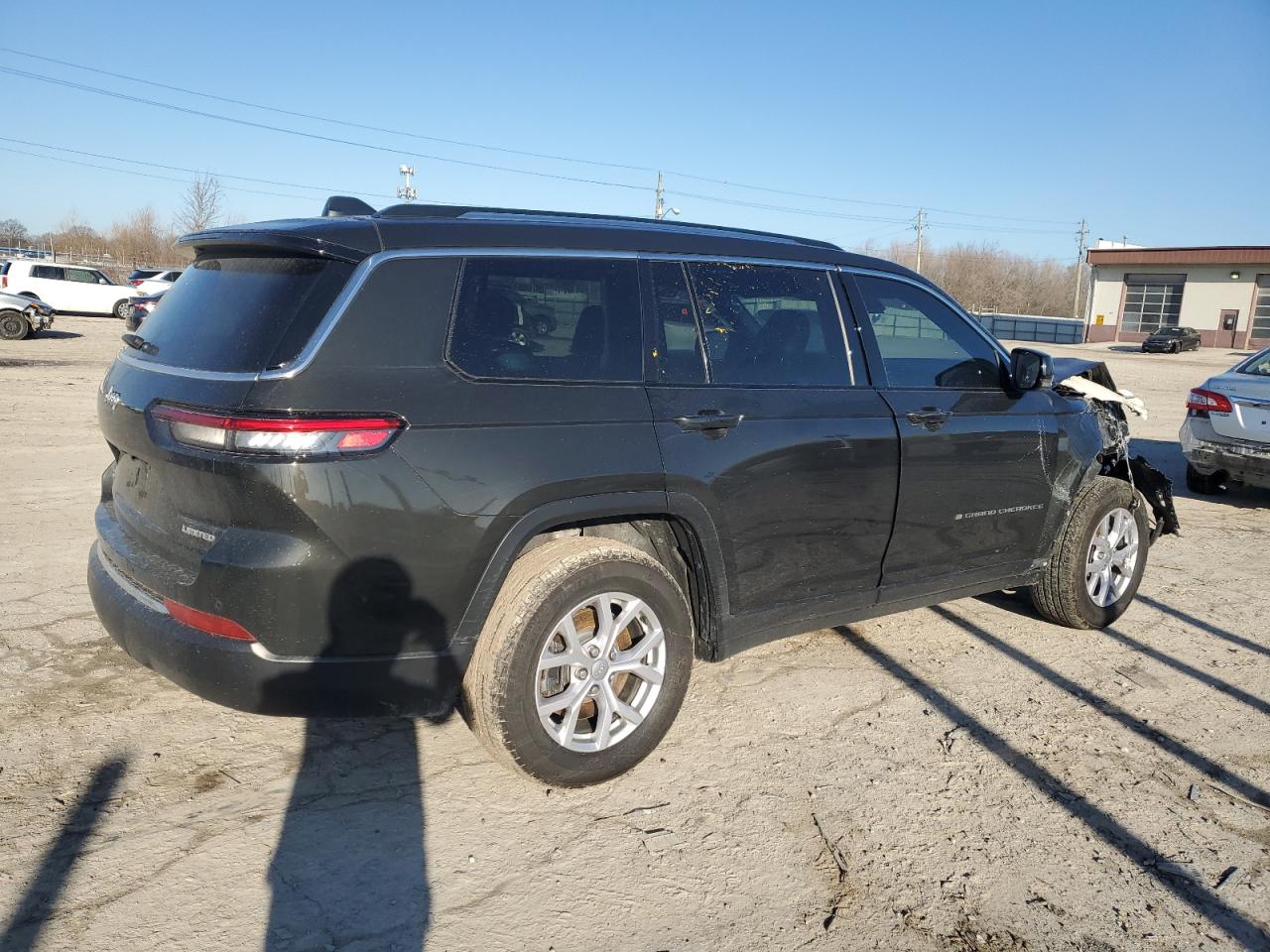 2021 Jeep Grand Cherokee VIN 1C4RJKBG1M8205280 Copart auction photo, front end / minor dent/scratches damage thumbnail 3