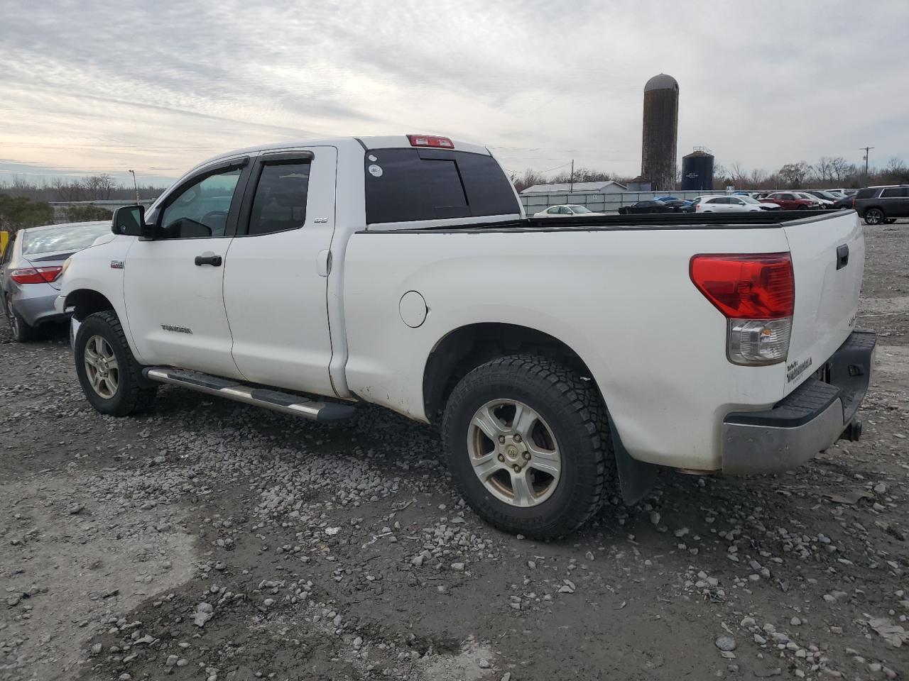 2011 Toyota Tundra VIN 5TFUW5F10BX195220 Copart auction photo, front end / mechanical damage thumbnail 2