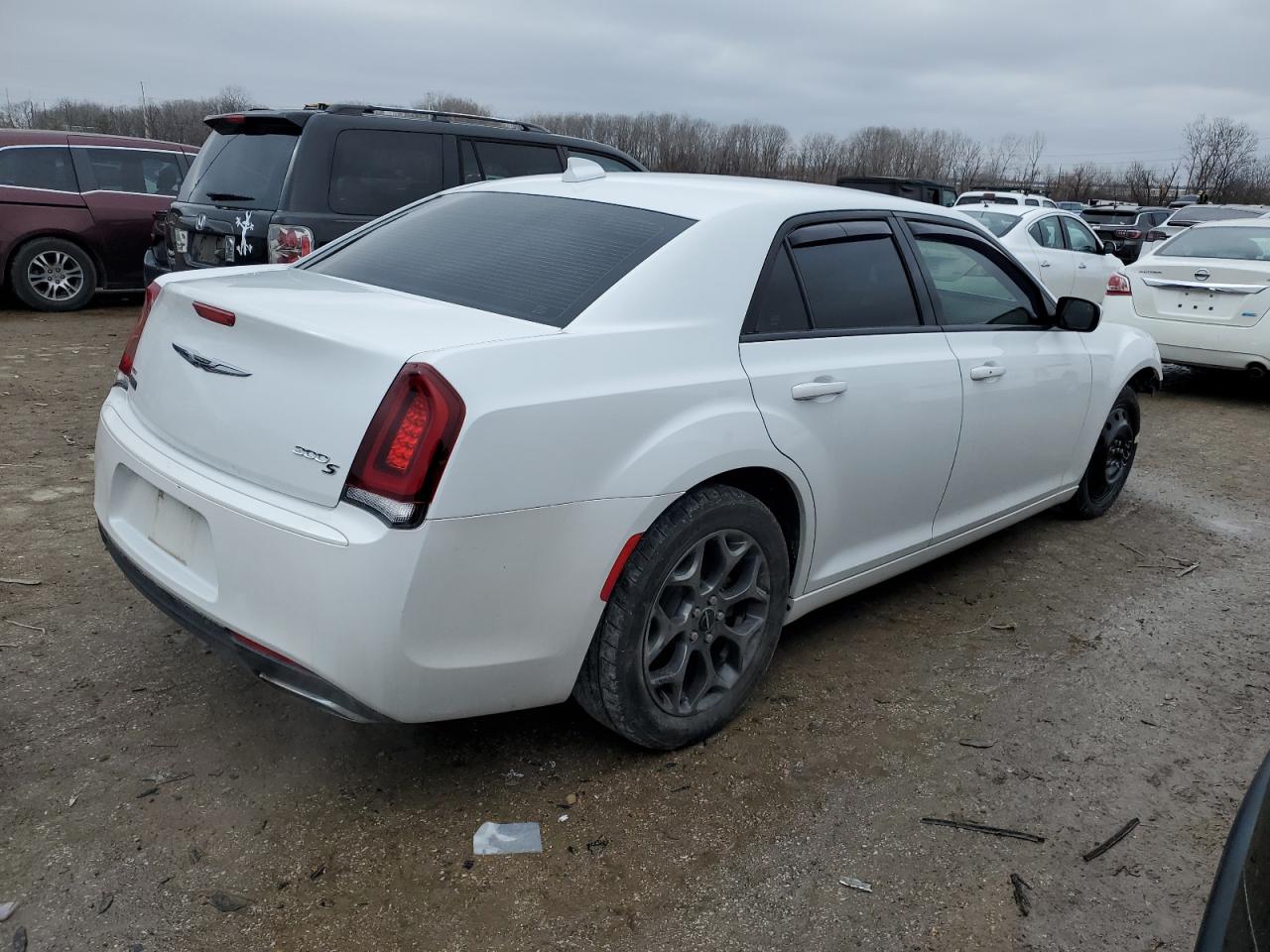 2016 Chrysler 300 VIN 2C3CCAGG4GH167887 Copart auction photo, front end / undercarriage damage thumbnail 3