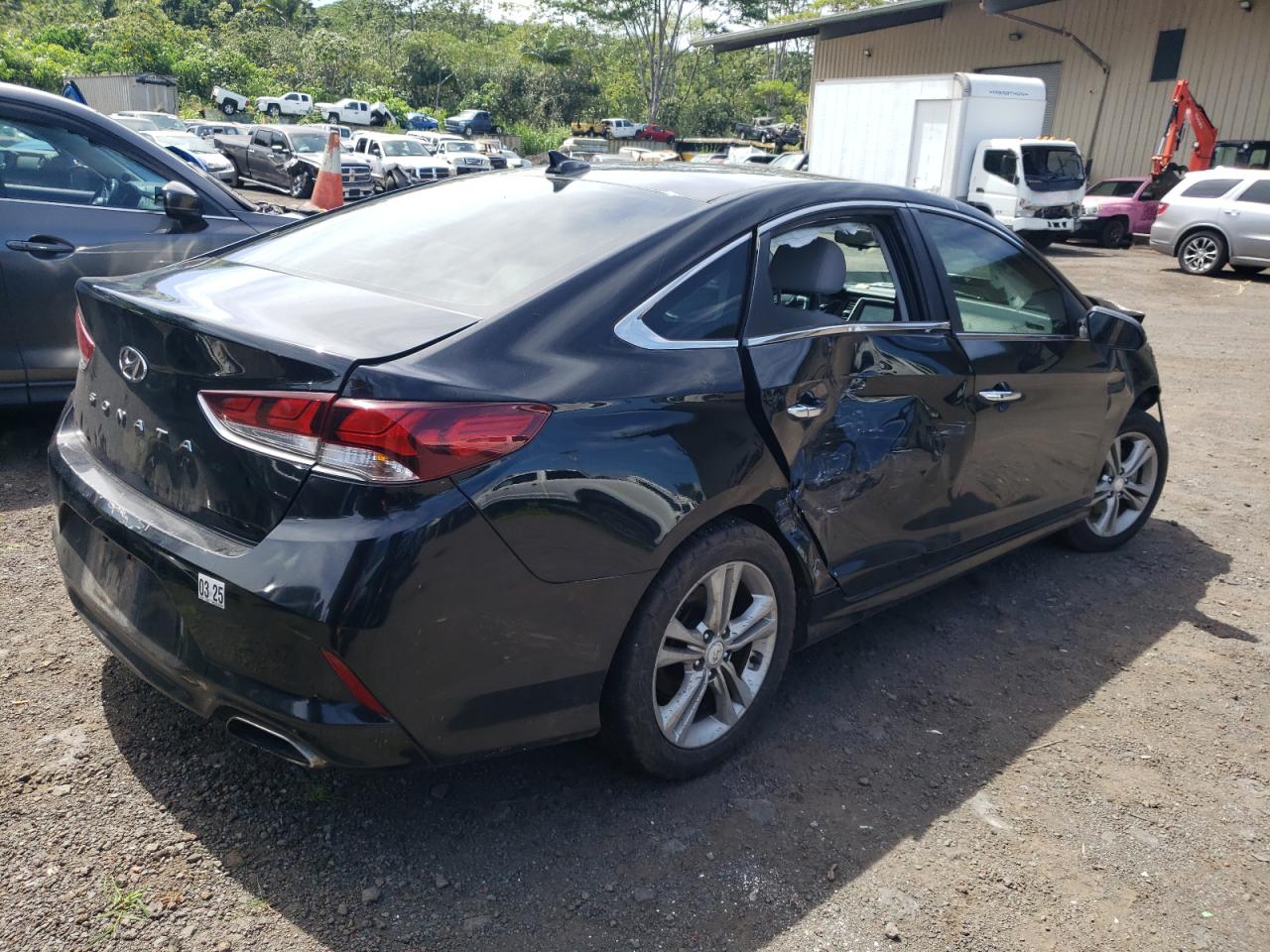 2018 Hyundai Sonata VIN 5NPE34AF0JH652094 Copart auction photo, front end / side damage thumbnail 3