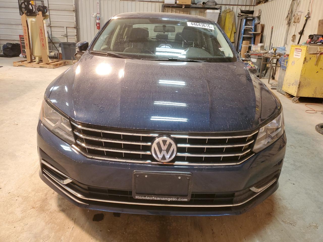 2019 Volkswagen Passat VIN 1VWLA7A38KC012259 Copart auction photo, hail / minor dent/scratches damage thumbnail 5