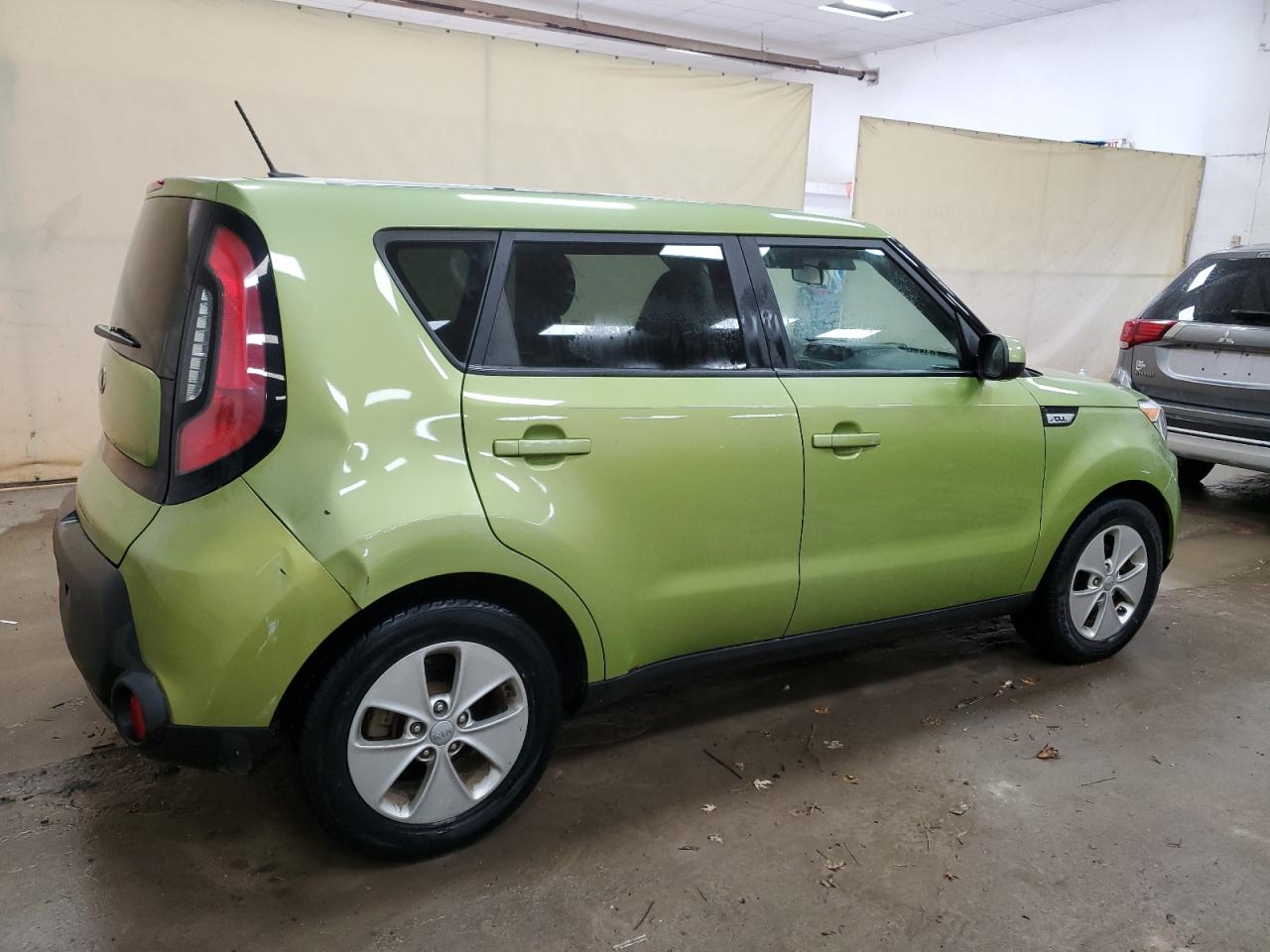 2015 KIA Soul VIN KNDJN2A26F7763870 Copart auction photo, side / rear end damage thumbnail 3