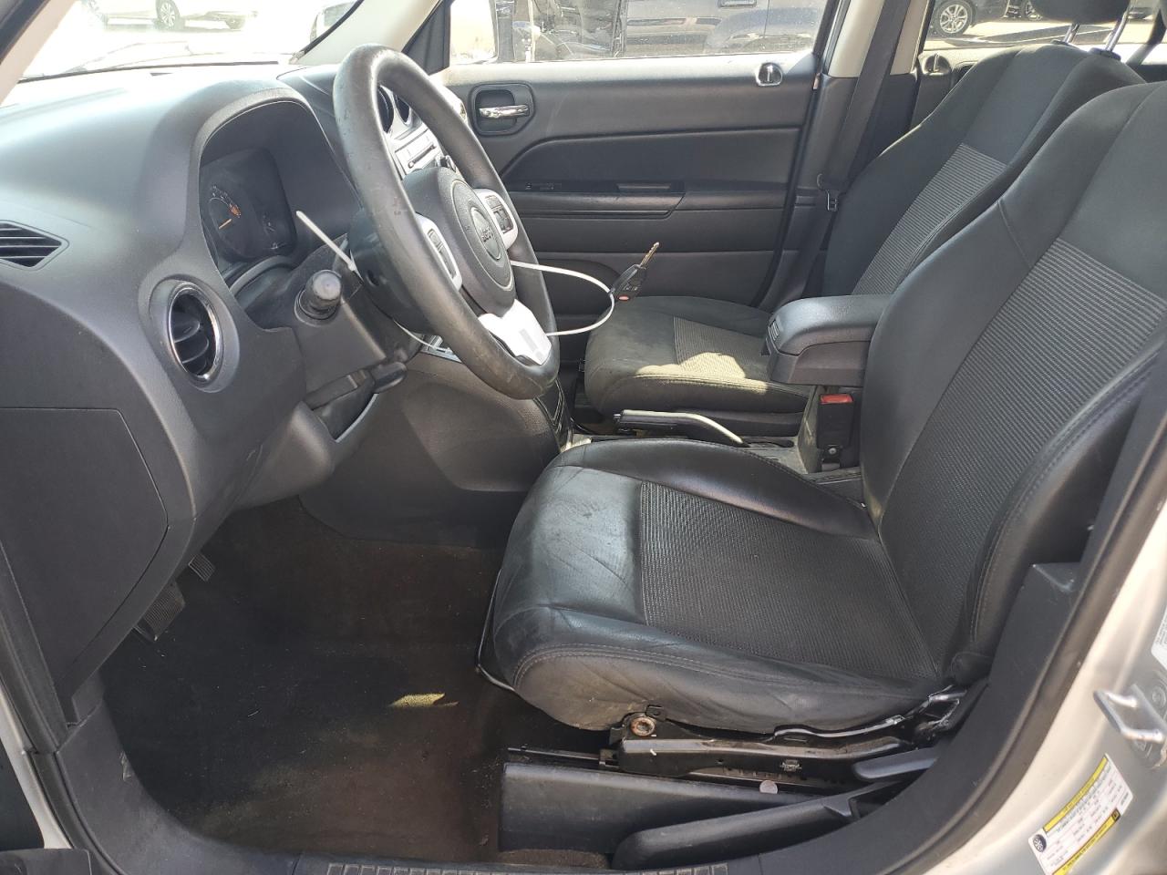 2014 Jeep Liberty (Patriot) VIN 1C4NJPBA9ED570306 Copart auction photo, front end damage thumbnail 7