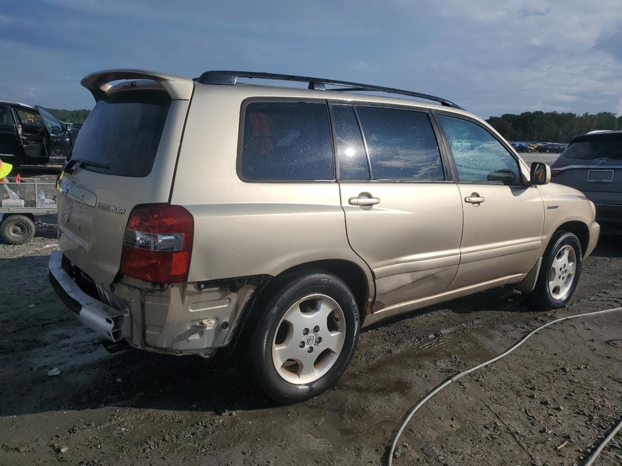 2004 Toyota Highlander VIN JTEDP21A840042269 Copart auction photo, rear end damage thumbnail 3