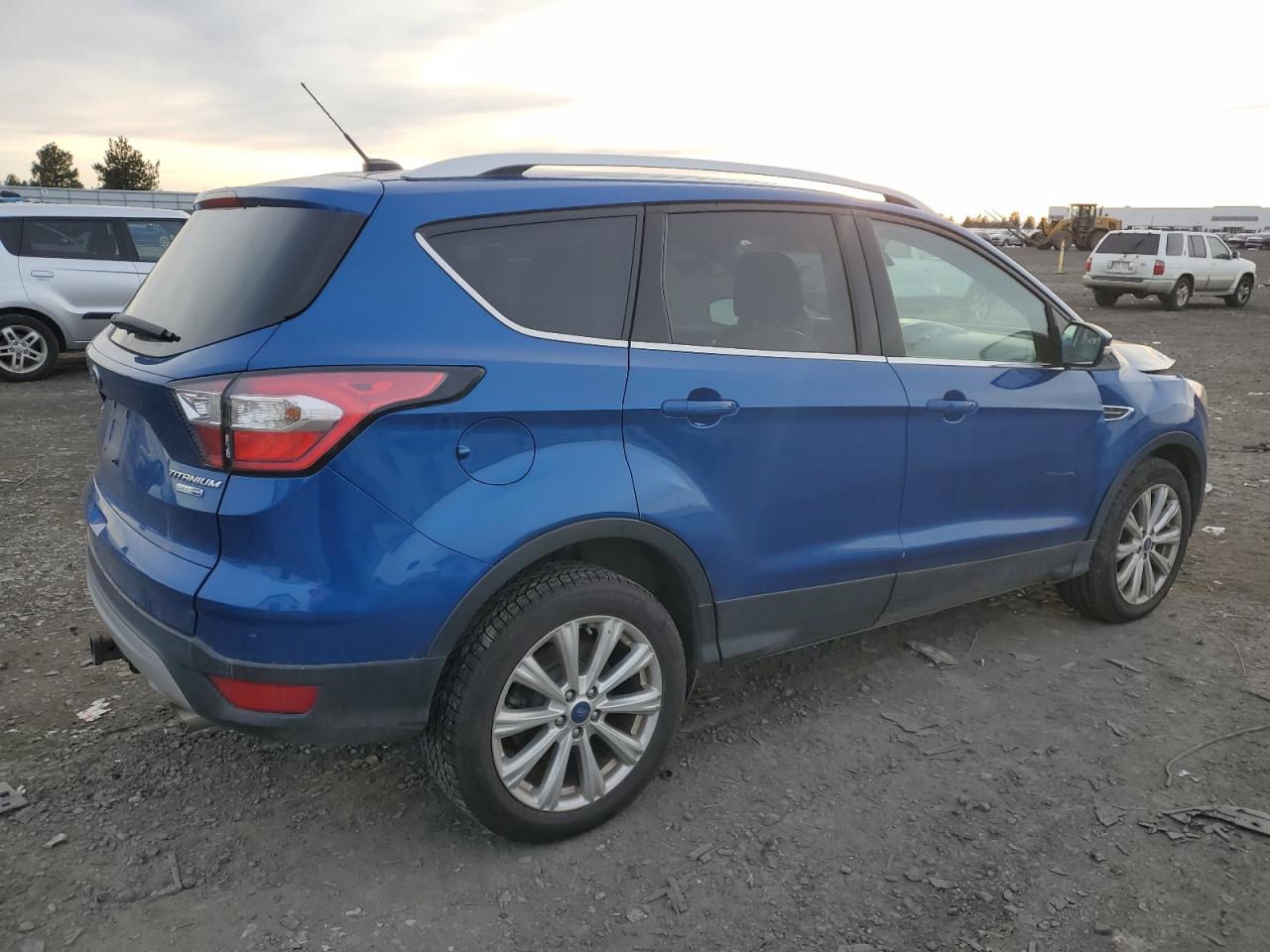 2017 Ford Escape VIN 1FMCU9J99HUD85500 Copart auction photo, front end / side damage thumbnail 3