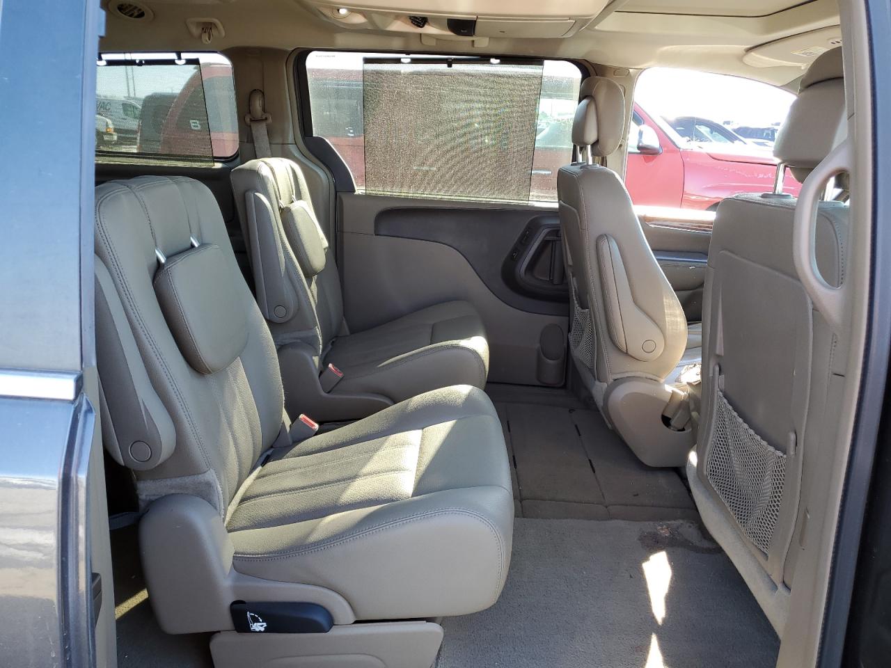 2016 Chrysler Town & Country VIN 2C4RC1CG9GR189051 Copart auction photo, rear end damage thumbnail 11