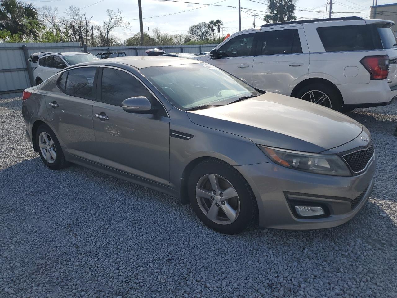 2014 KIA Optima VIN 5XXGM4A76EG337591 Copart auction photo, front end / minor dent/scratches damage thumbnail 4
