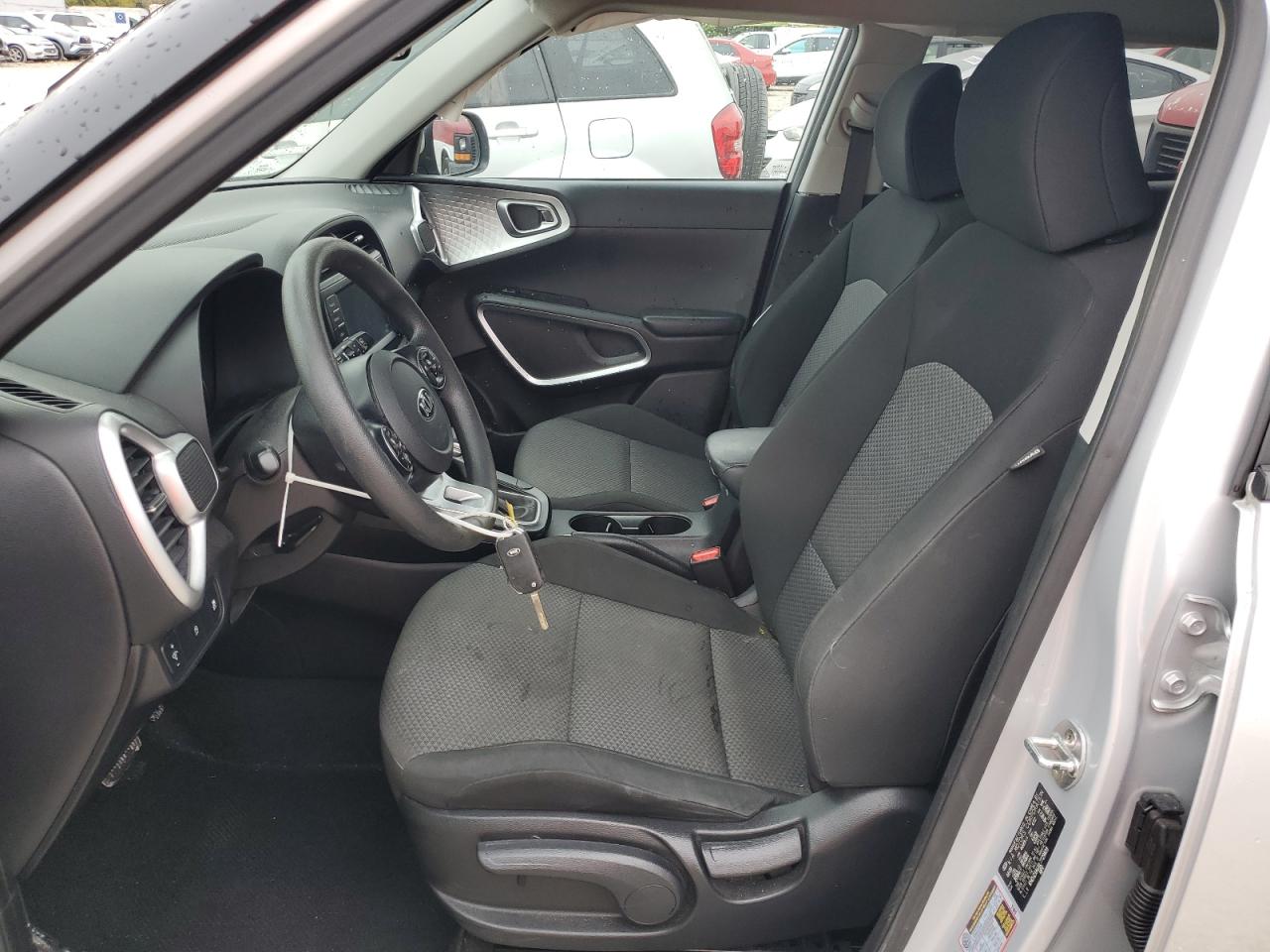 2020 KIA Soul VIN KNDJ23AU1L7729833 Copart auction photo, side / front end damage thumbnail 7