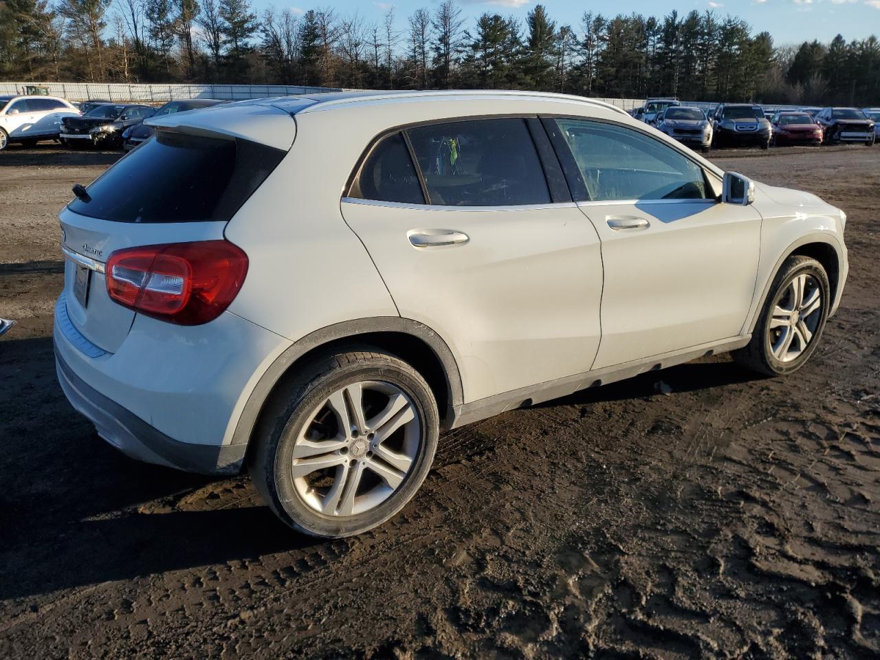 2017 Mercedes-Benz GLA-klasse VIN WDCTG4GB7HJ287537 Copart auction photo, side damage thumbnail 3