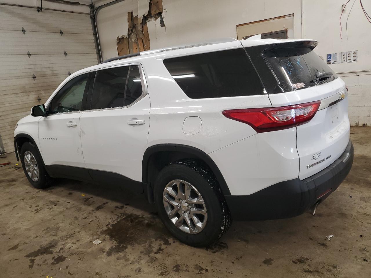2018 Chevrolet Traverse VIN 1GNEVGKW8JJ193020 Copart auction photo, front end damage thumbnail 2