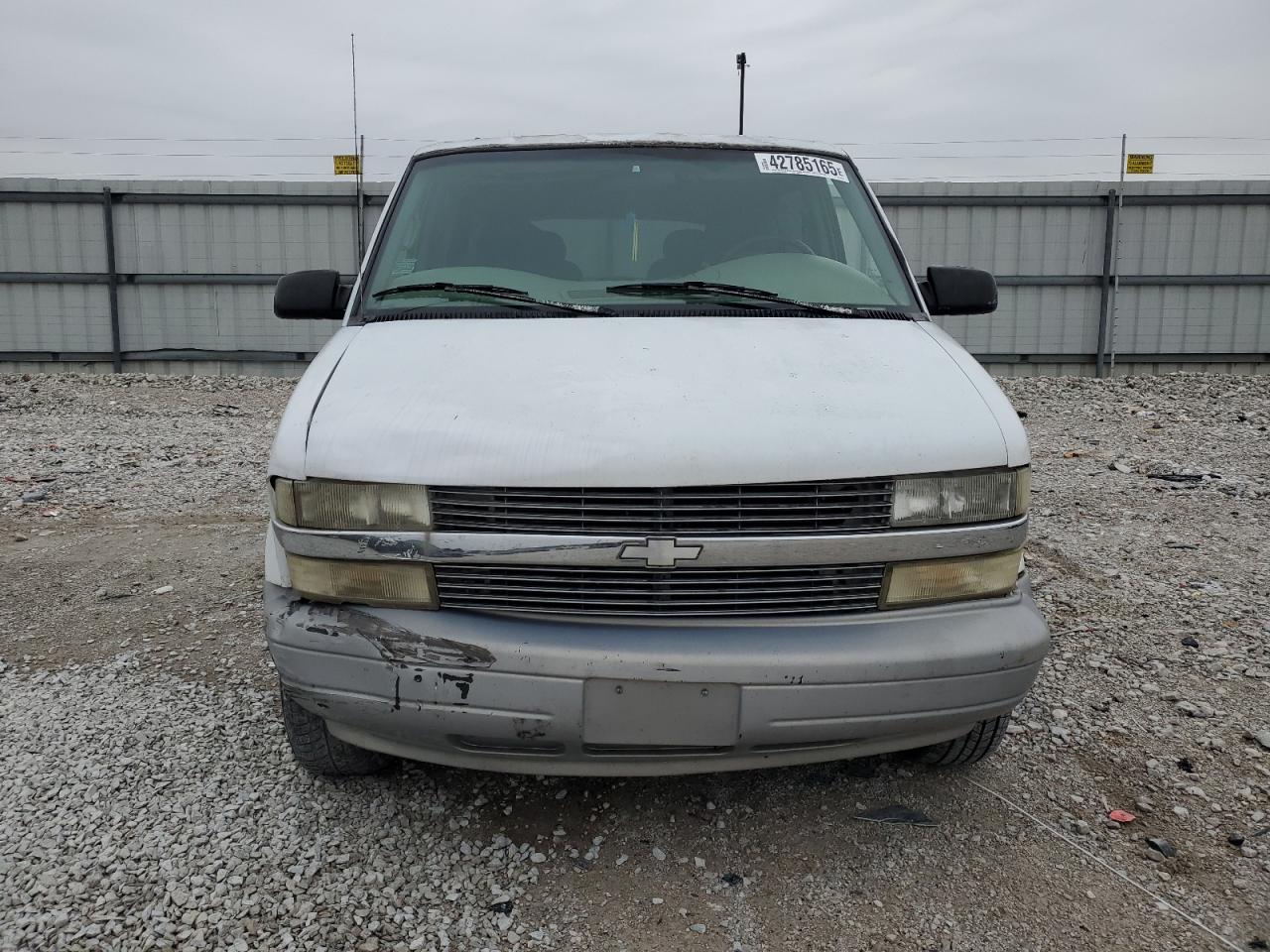 1997 Chevrolet Astro VIN 1GNDM19WXVB205587 Copart auction photo, front end damage thumbnail 5