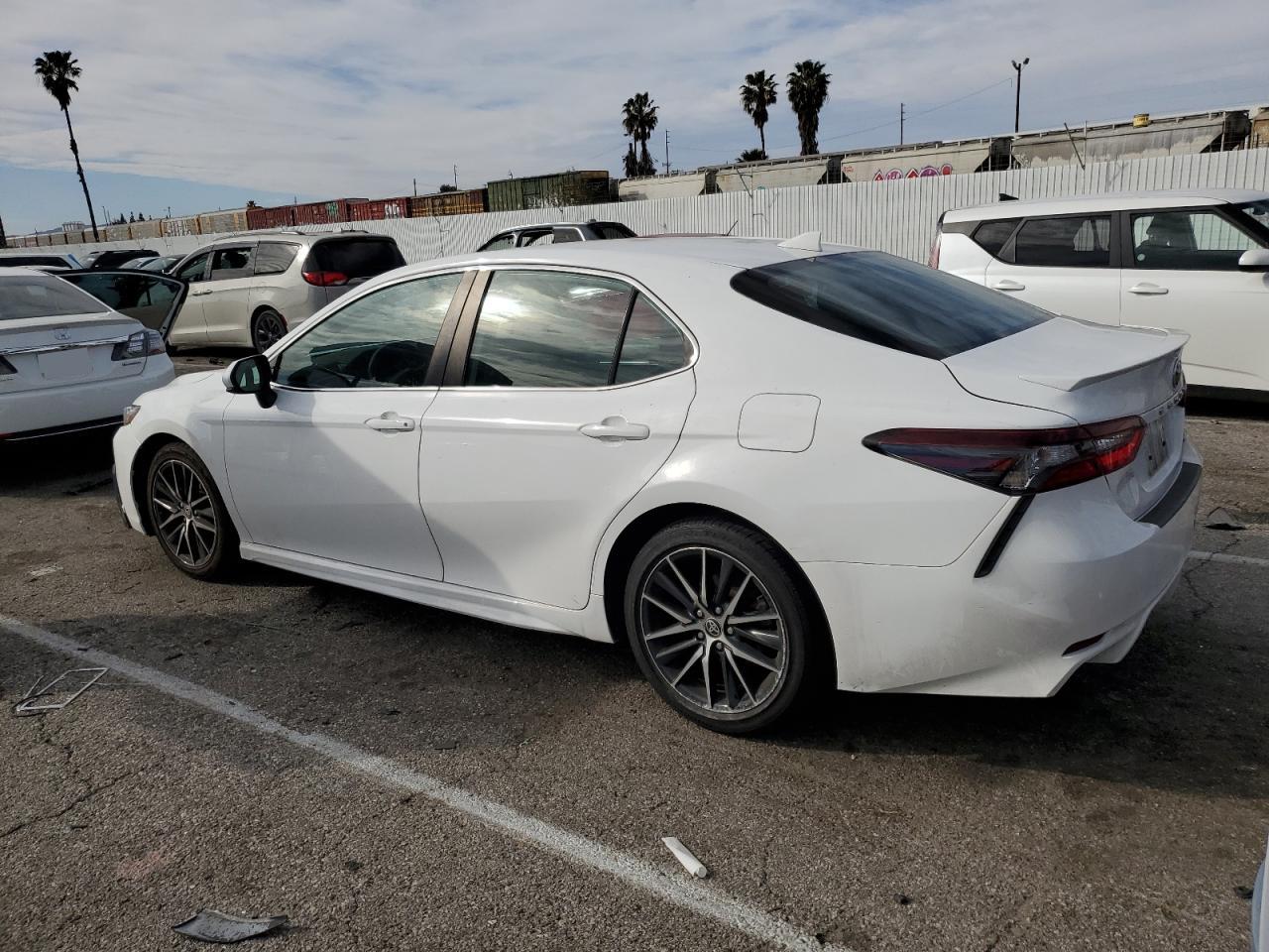 2021 Toyota Camry VIN 4T1G11AK9MU557534 Copart auction photo, front end damage thumbnail 2