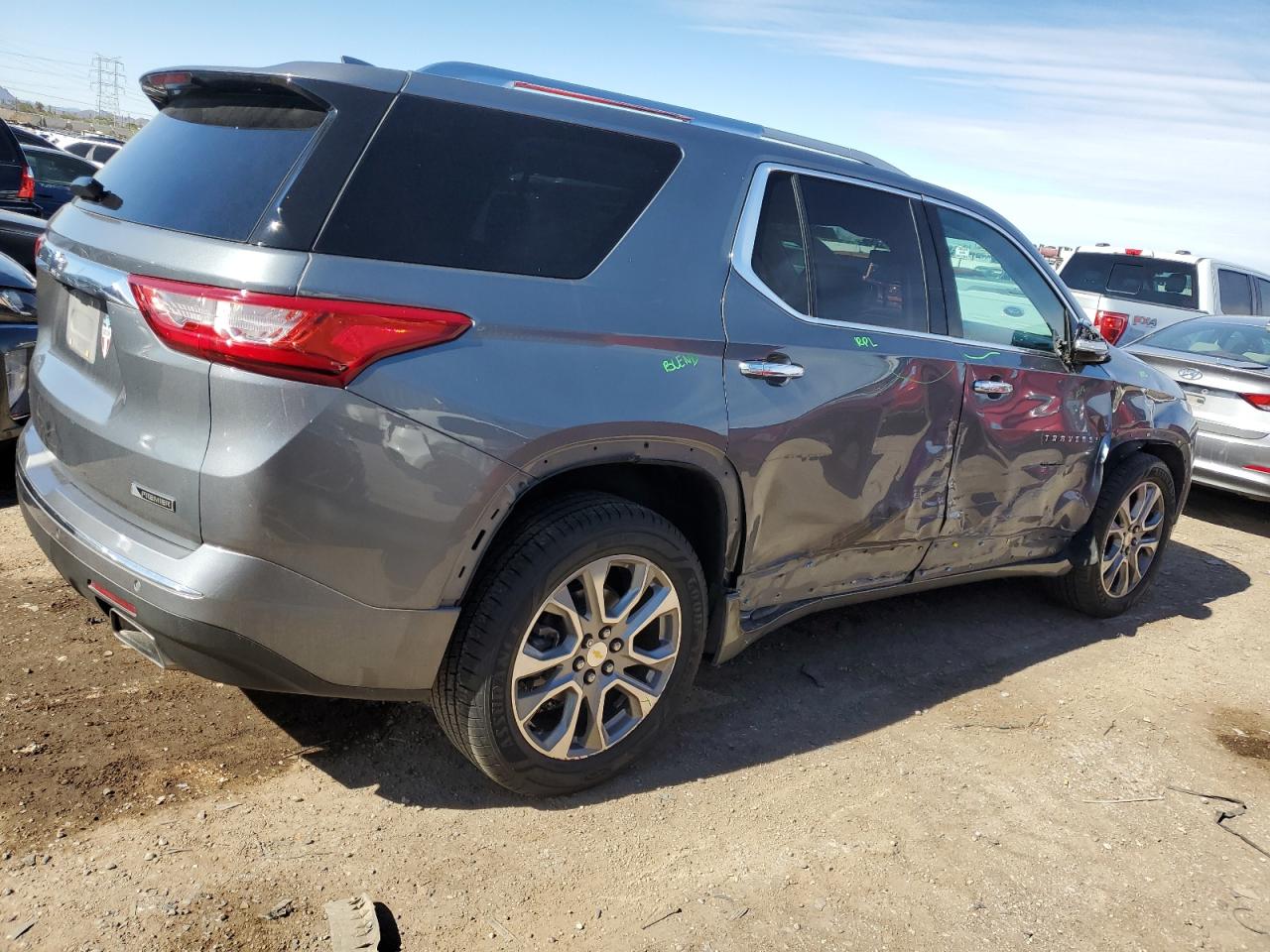 2018 Chevrolet Traverse VIN 1GNERKKW5JJ154103 Copart auction photo, side / front end damage thumbnail 3
