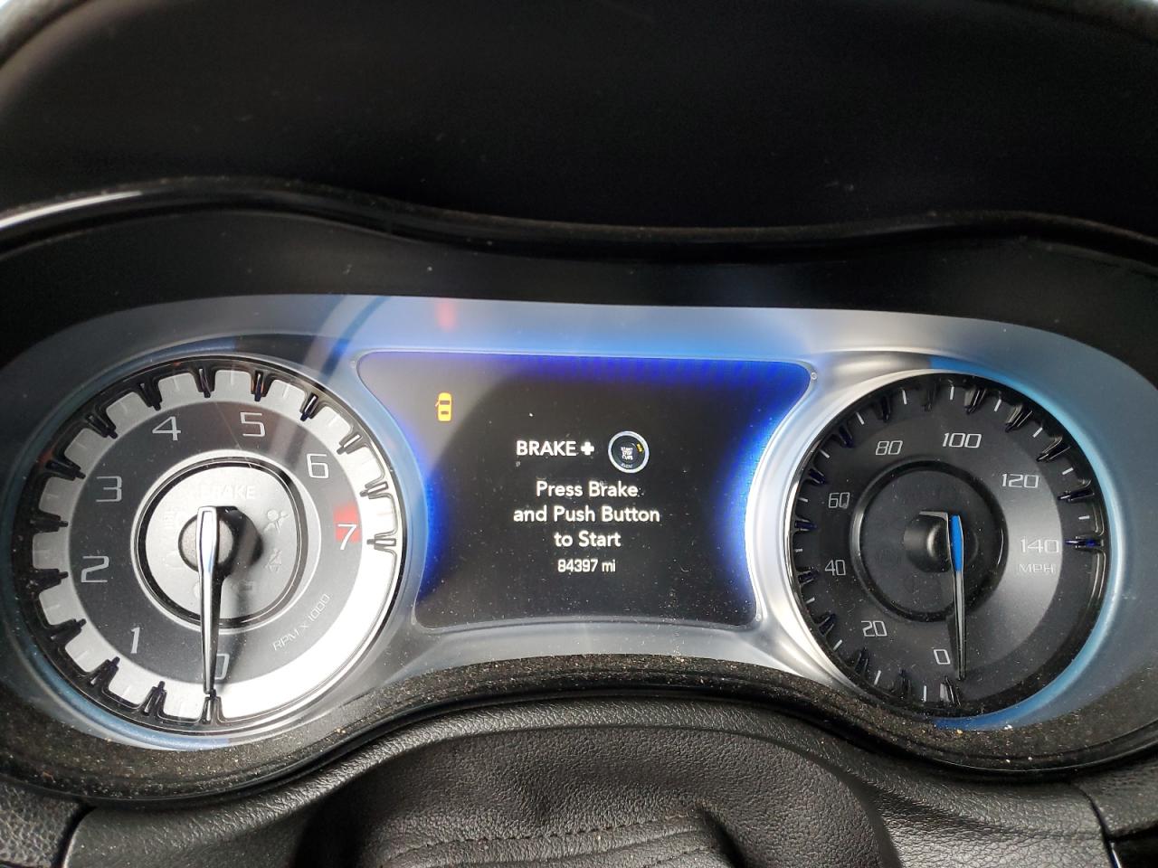 2018 Chrysler 300 VIN 2C3CCABG5JH269665 Copart auction photo, vandalism damage thumbnail 9
