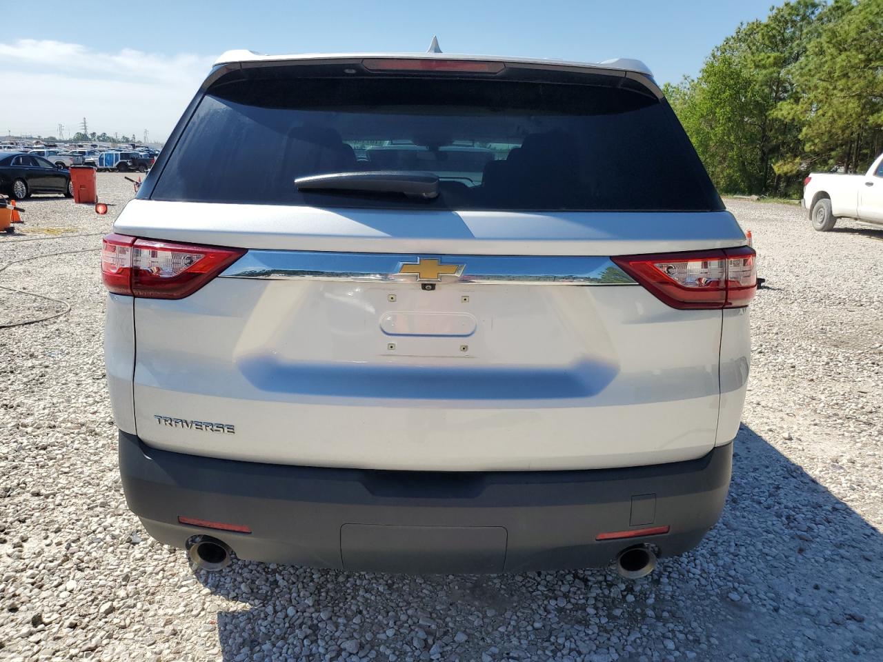 2020 Chevrolet Traverse VIN 1GNERFKWXLJ299227 Copart auction photo, front end / side damage thumbnail 6
