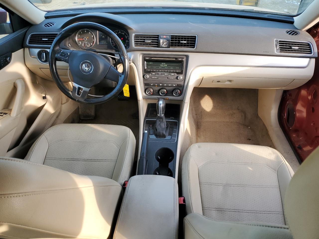 2015 Volkswagen Passat VIN 1VWAT7A39FC069612 Copart auction photo, side damage thumbnail 8