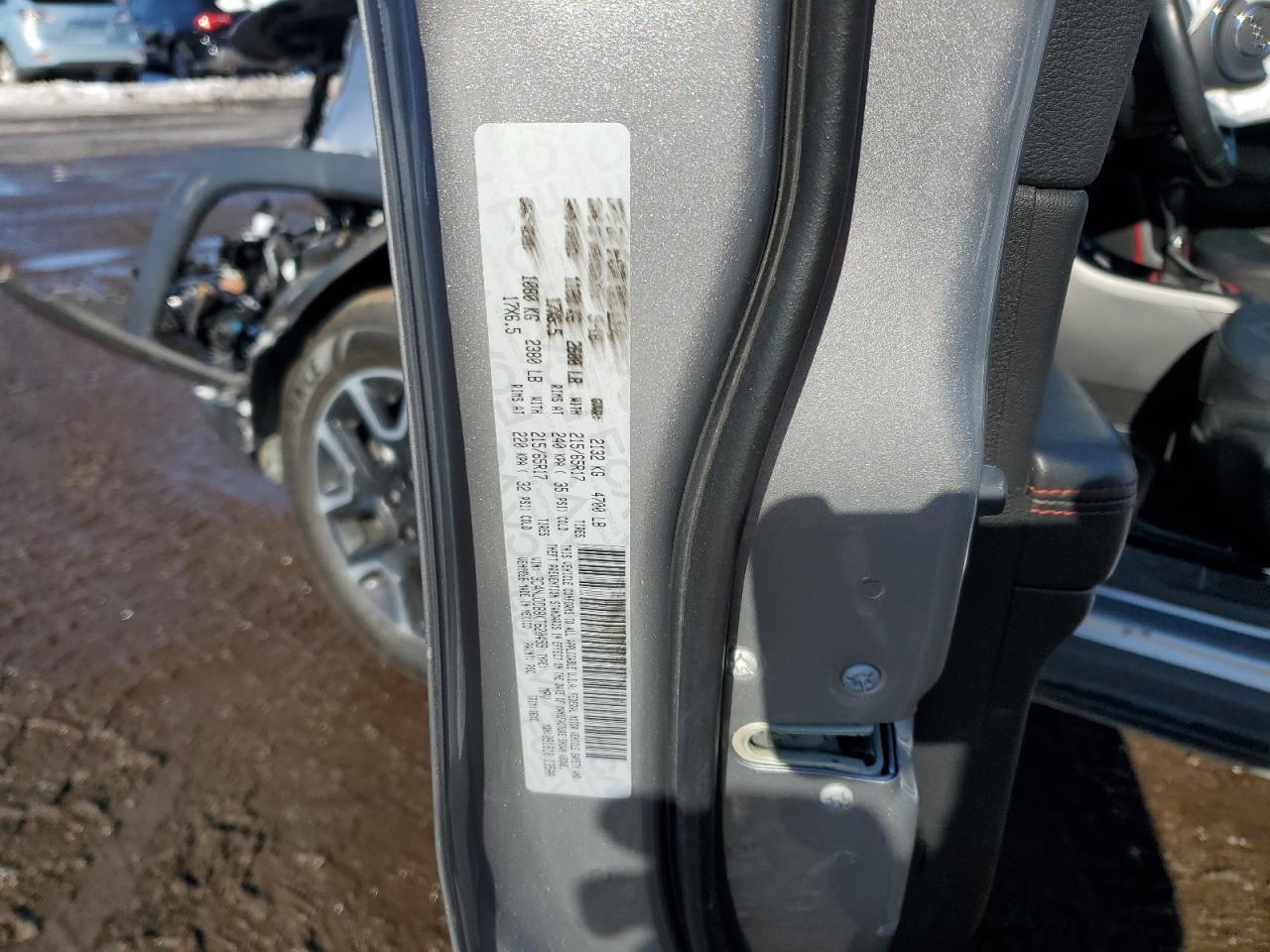 2019 Jeep Compass VIN 3C4NJDDB8KT620459 Copart auction photo, front end damage thumbnail 13