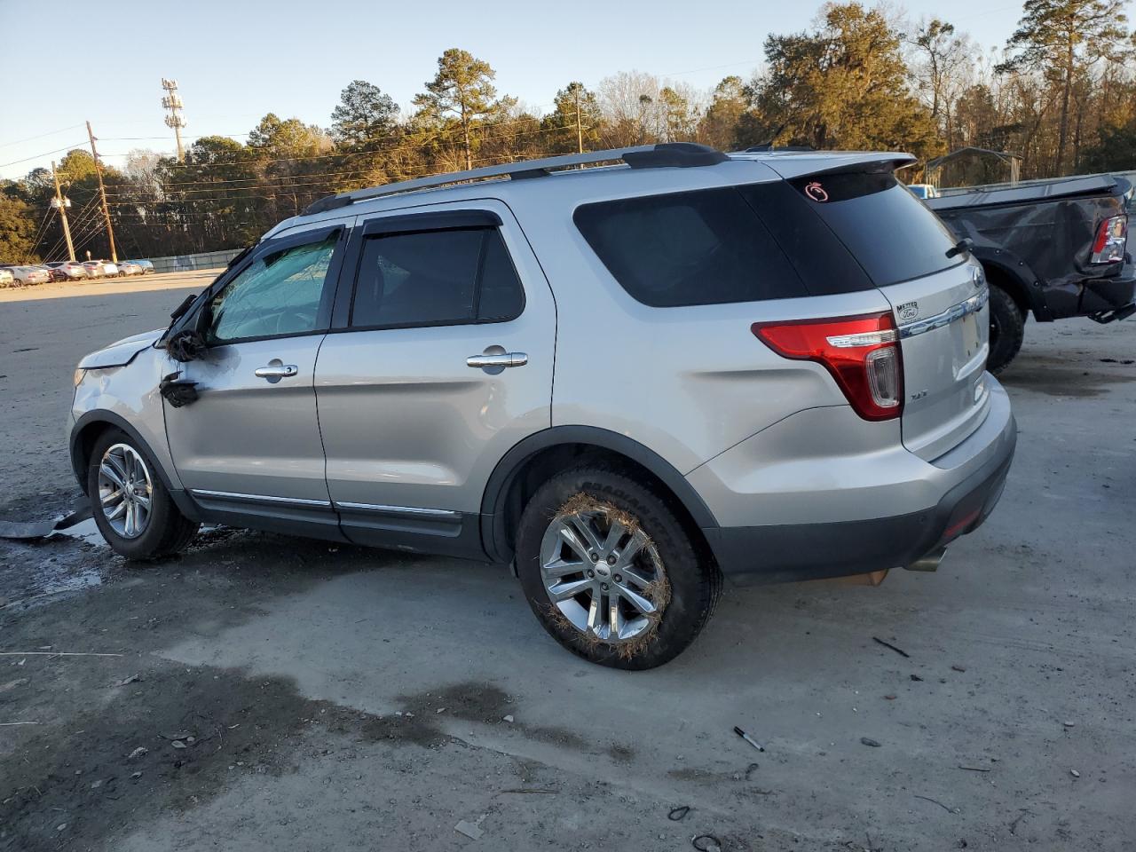 2015 Ford Explorer VIN 1FM5K7D87FGA31539 Copart auction photo, rollover damage thumbnail 2