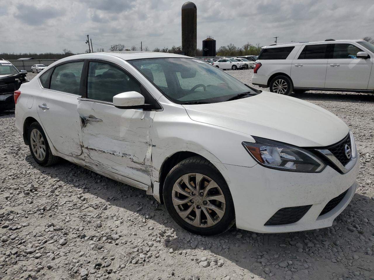 2016 Nissan Sentra VIN 3N1AB7APXGY339385 Copart auction photo, side / minor dent/scratches damage thumbnail 4