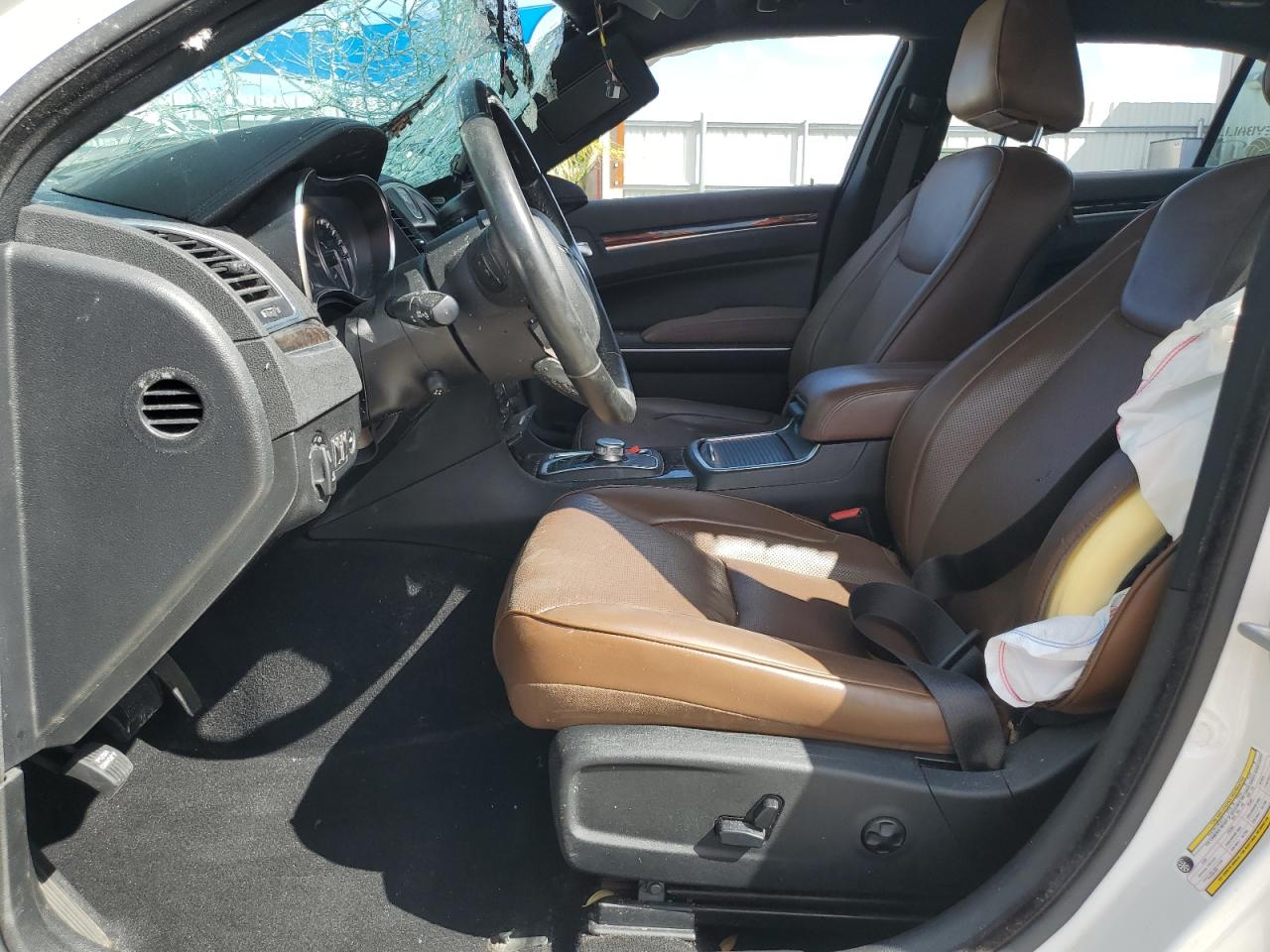 2019 Chrysler 300 VIN 2C3CCAEG2KH698078 Copart auction photo, rollover damage thumbnail 7