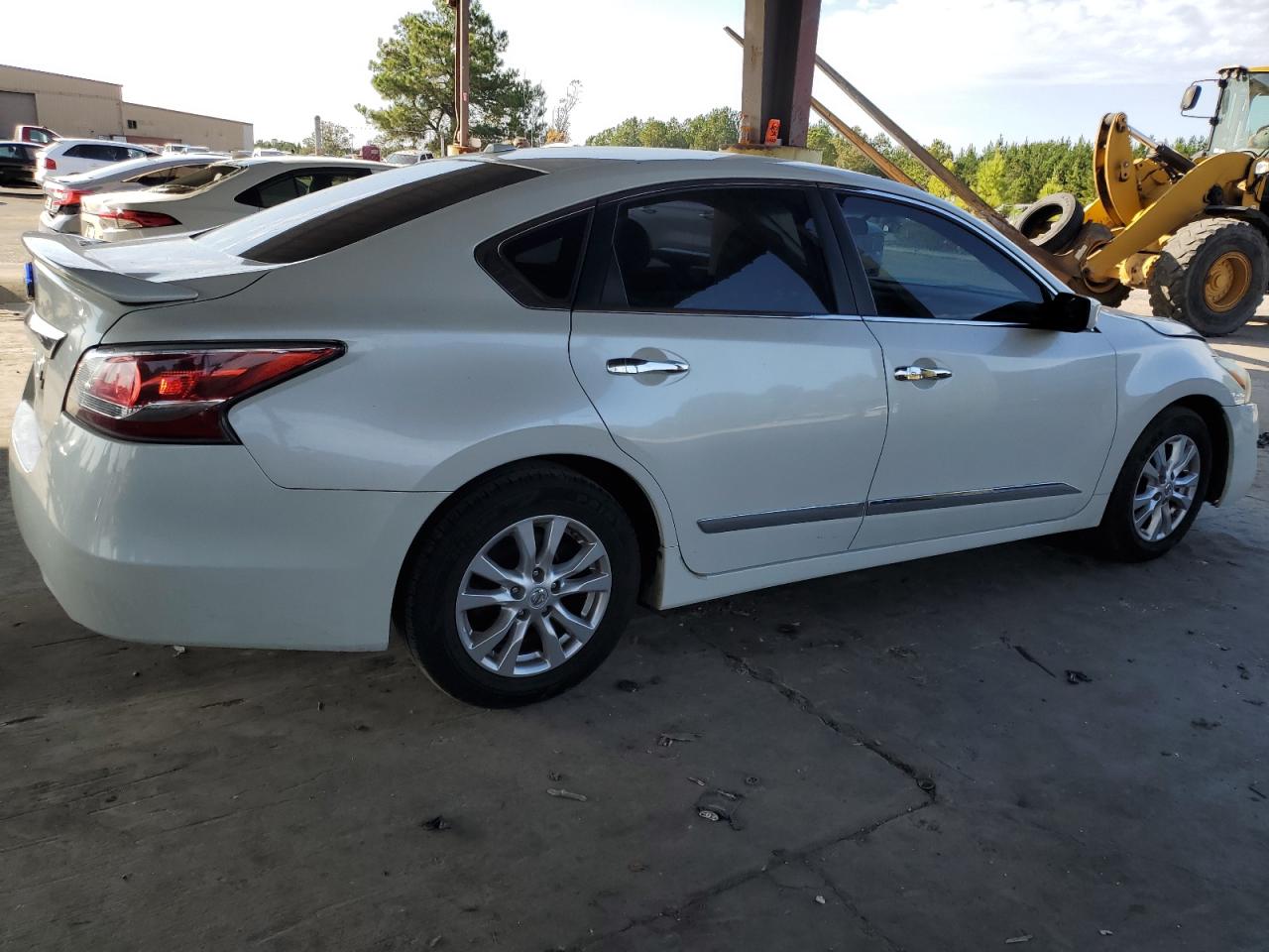 2015 Nissan Altima VIN 1N4AL3APXFC106770 Copart auction photo, front end damage thumbnail 3