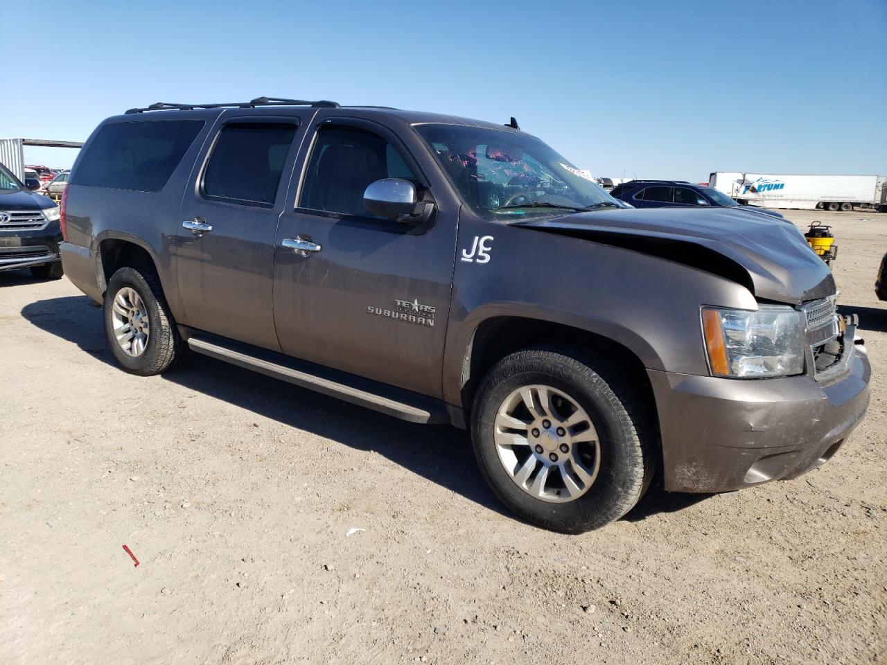 2013 Chevrolet Suburban VIN 1GNSCHE01DR323733 Copart auction photo, front end / all over damage thumbnail 4