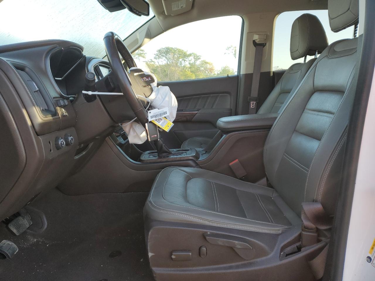 2022 GMC Canyon VIN 1GTG6EEN0N1315879 Copart auction photo, front end damage thumbnail 7