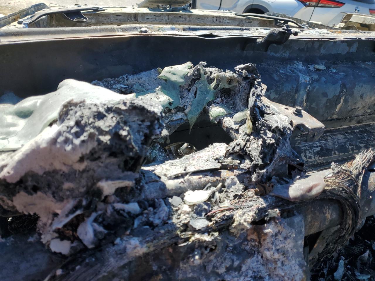 2021 Chevrolet Suburban VIN 1GNSCFKD6MR274492 Copart auction photo, burn damage thumbnail 9