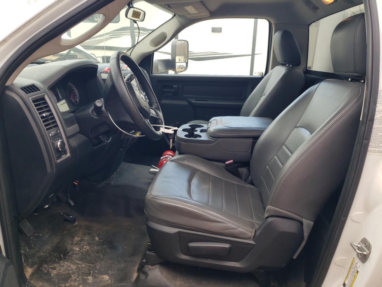 2013 RAM 5500 VIN 3C7WRMDL4DG534974 Copart auction photo, minor dent/scratches damage thumbnail 7