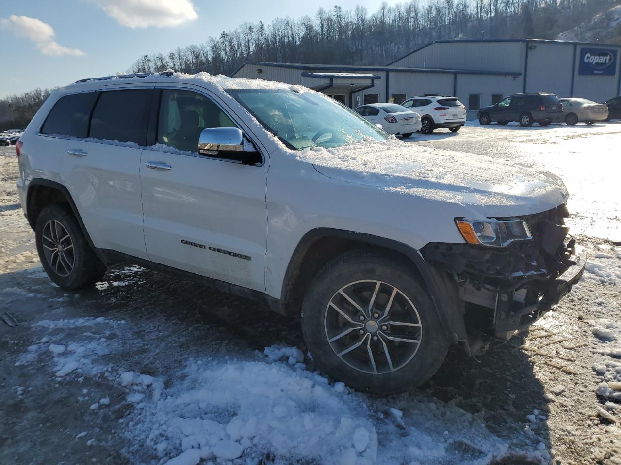2018 Jeep Grand Cherokee VIN 1C4RJFBG5JC137260 Copart auction photo, front end damage thumbnail 4