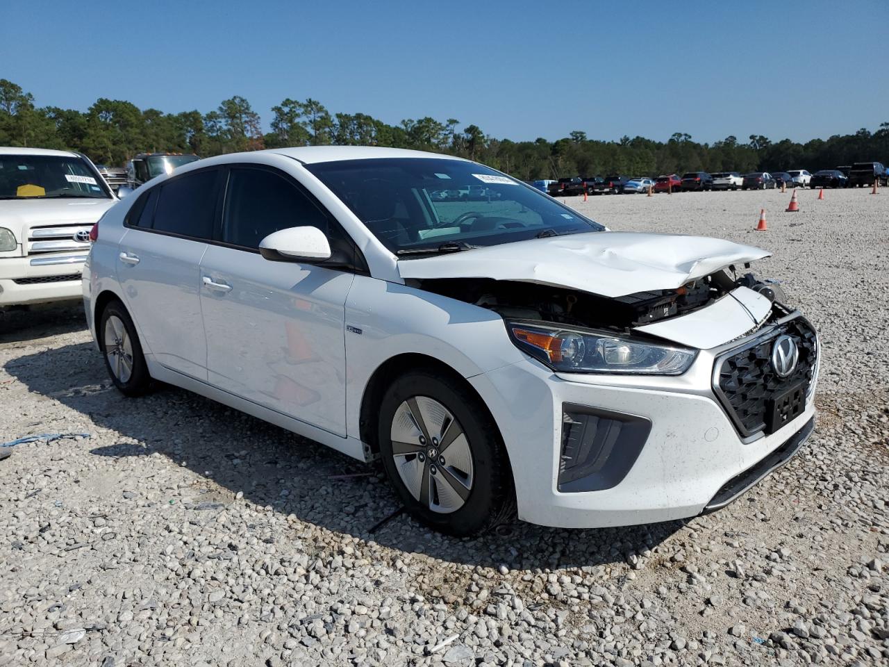 2020 Hyundai IONIQ VIN KMHC65LCXLU209270 Copart auction photo, front end damage thumbnail 4